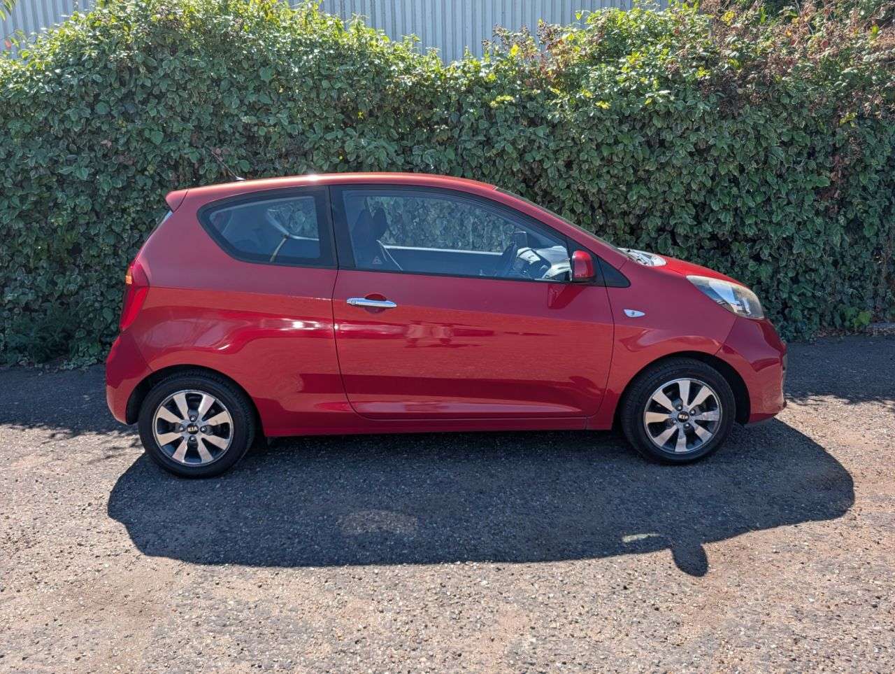 A 2014 KIA PICANTO 1.0 City Hatchback 3dr Petrol Manual Euro 5 (68 bhp) IdealFirstCar £20Tax L A 2014 KIA PICANTO 1.0 City Hatchback 3dr Petrol Manual Euro 5 (68 bhp) IdealFirstCar £20Tax L