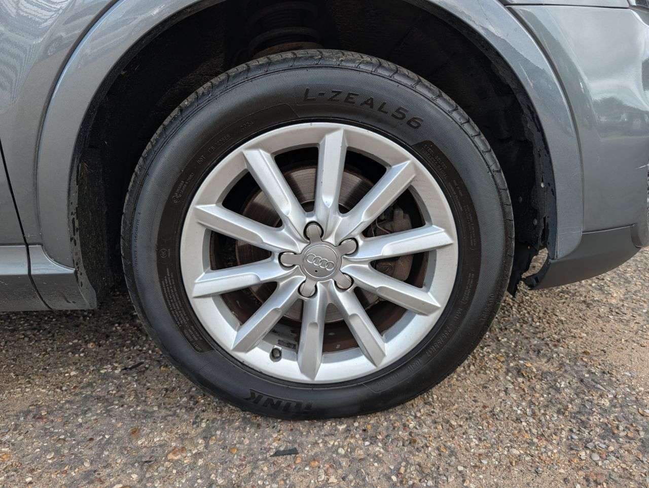 2014 AUDI Q3 2014 AUDI Q3