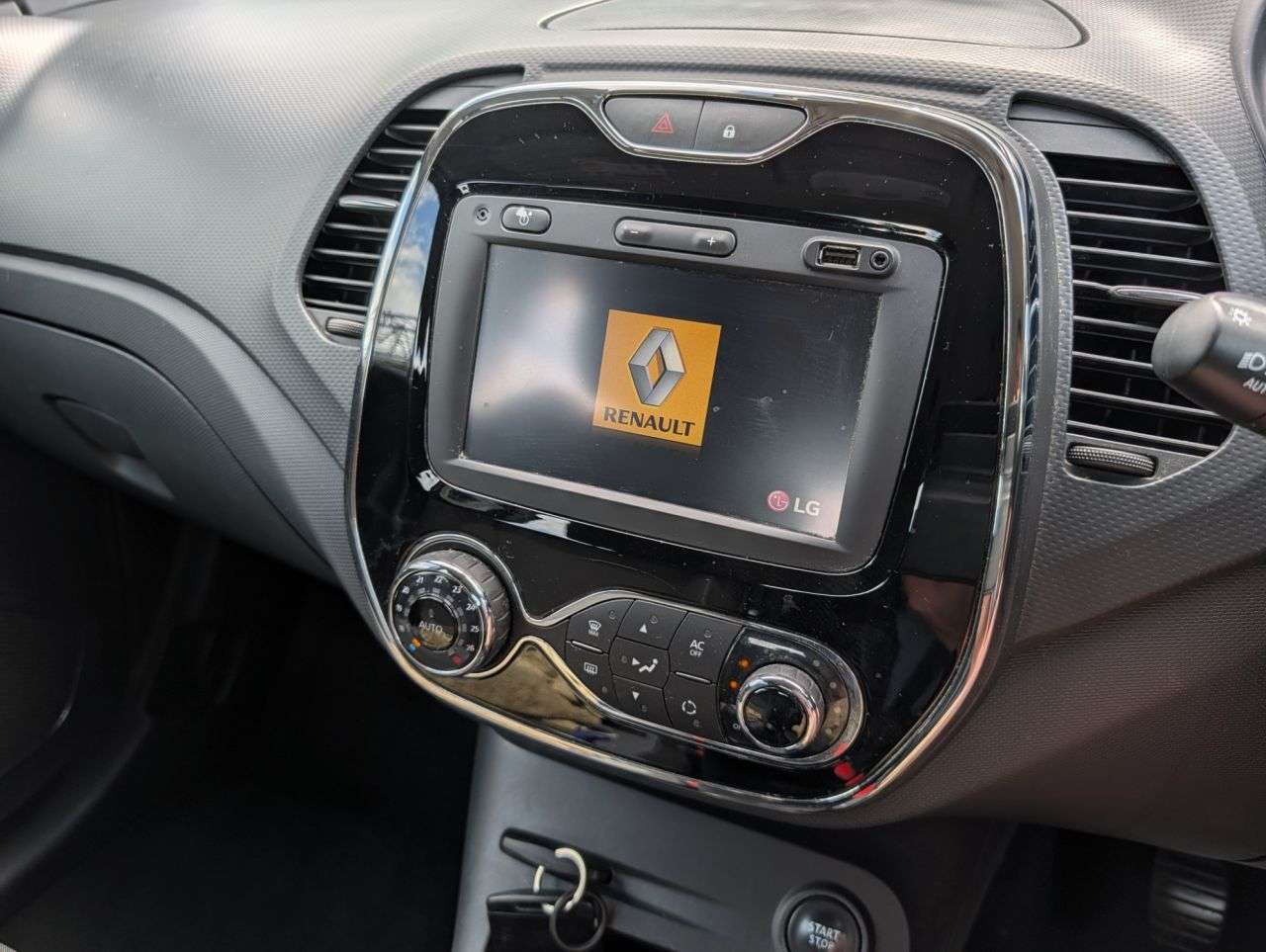2014 RENAULT CAPTUR 2014 RENAULT CAPTUR