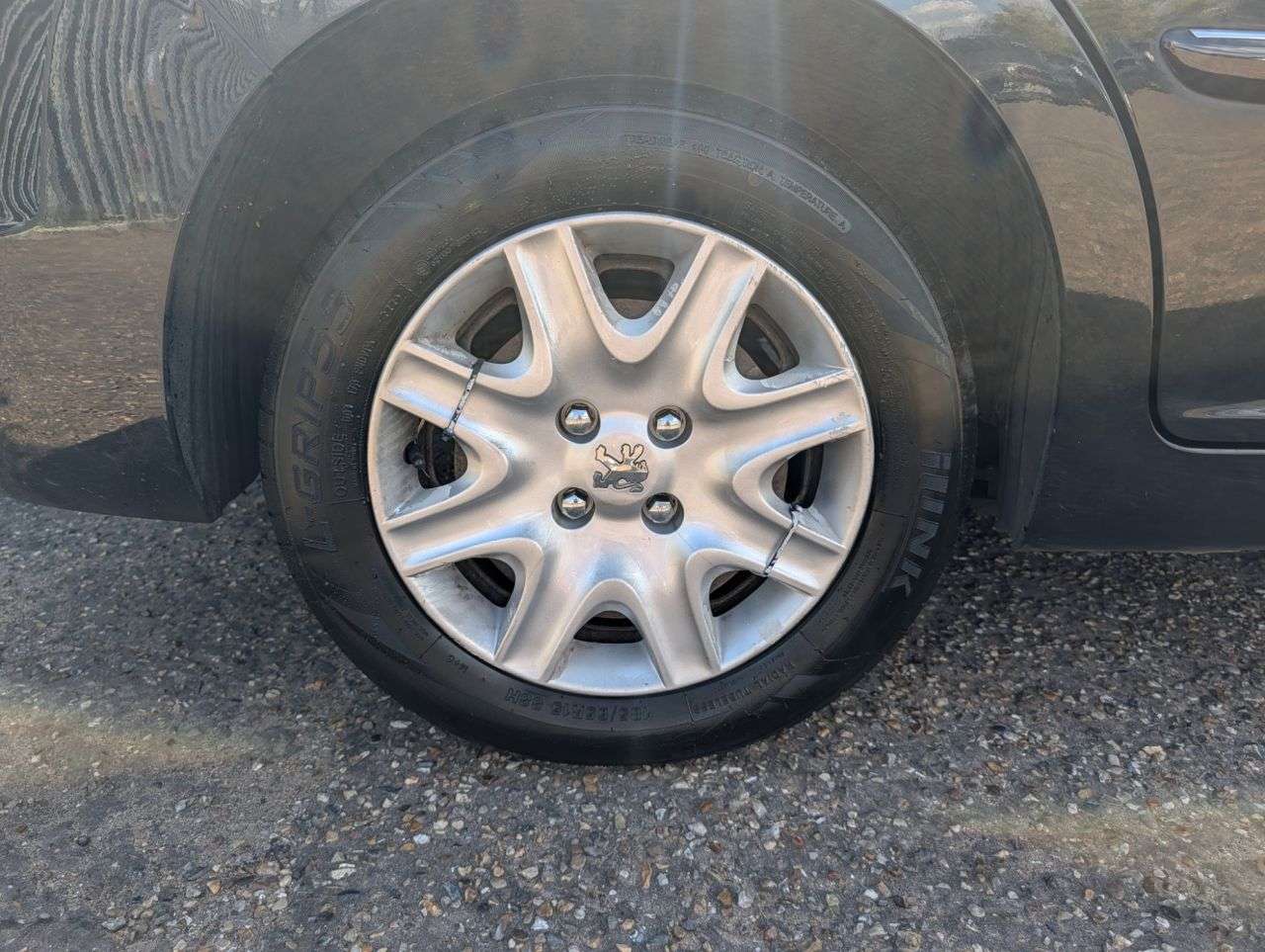 2012 PEUGEOT 207 SW 2012 PEUGEOT 207 SW