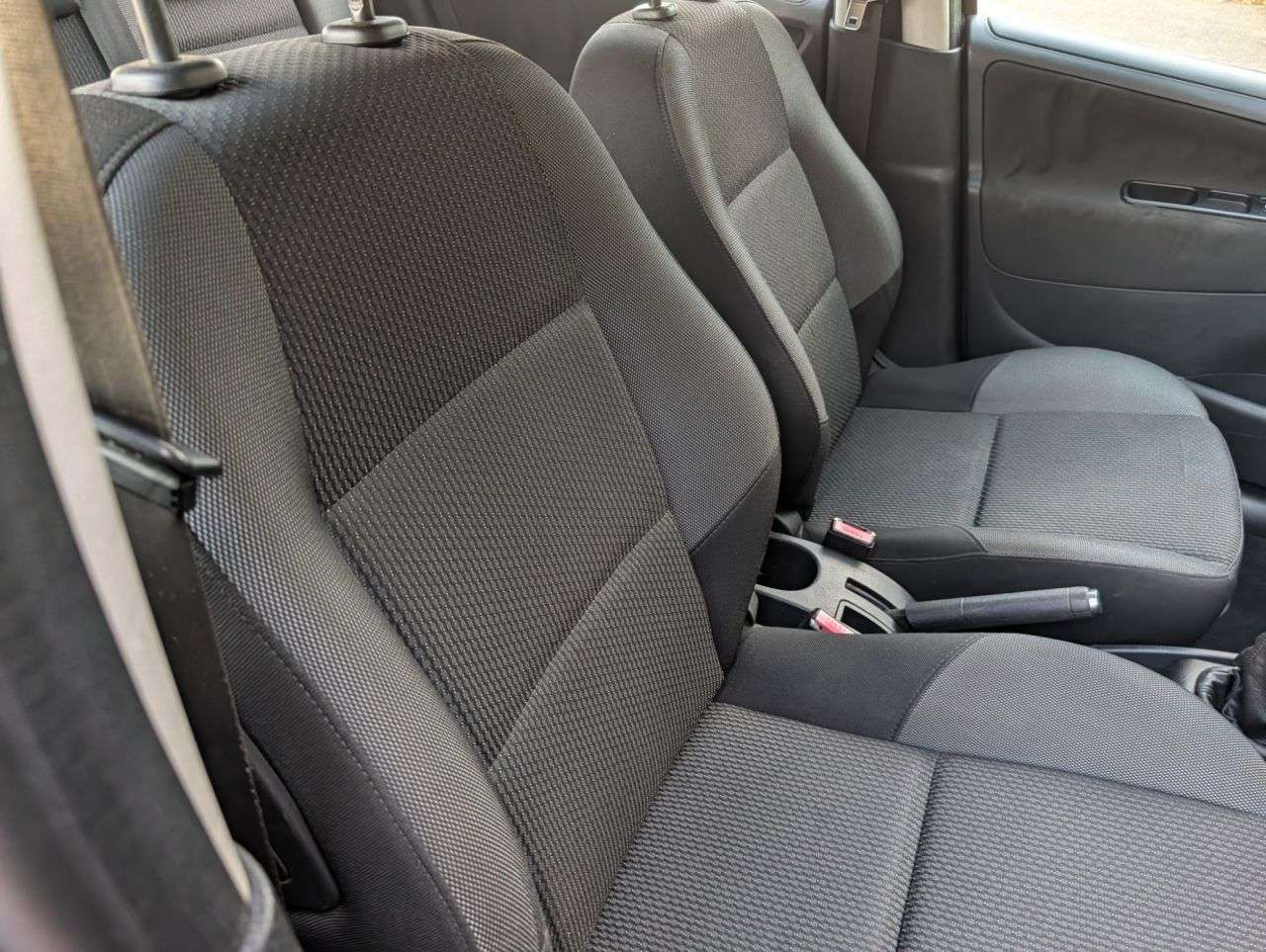 2012 PEUGEOT 207 SW 2012 PEUGEOT 207 SW