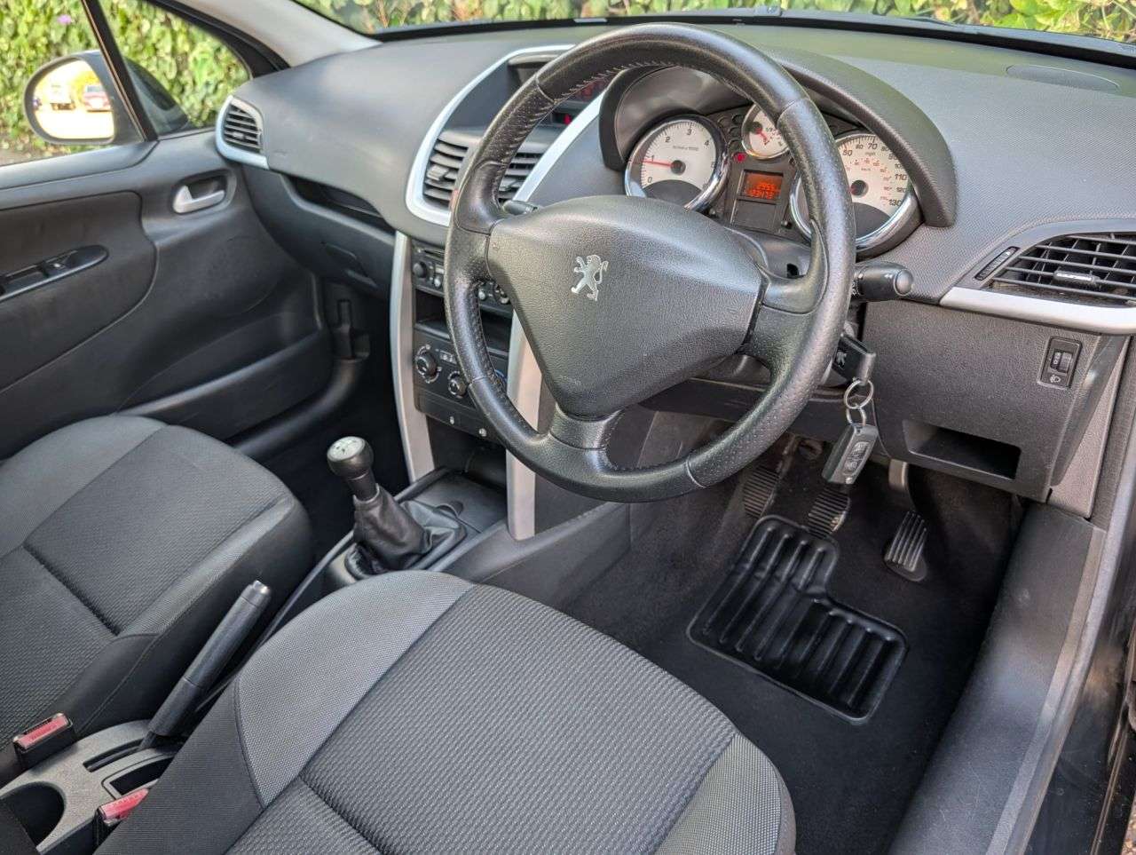 2012 PEUGEOT 207 SW 2012 PEUGEOT 207 SW