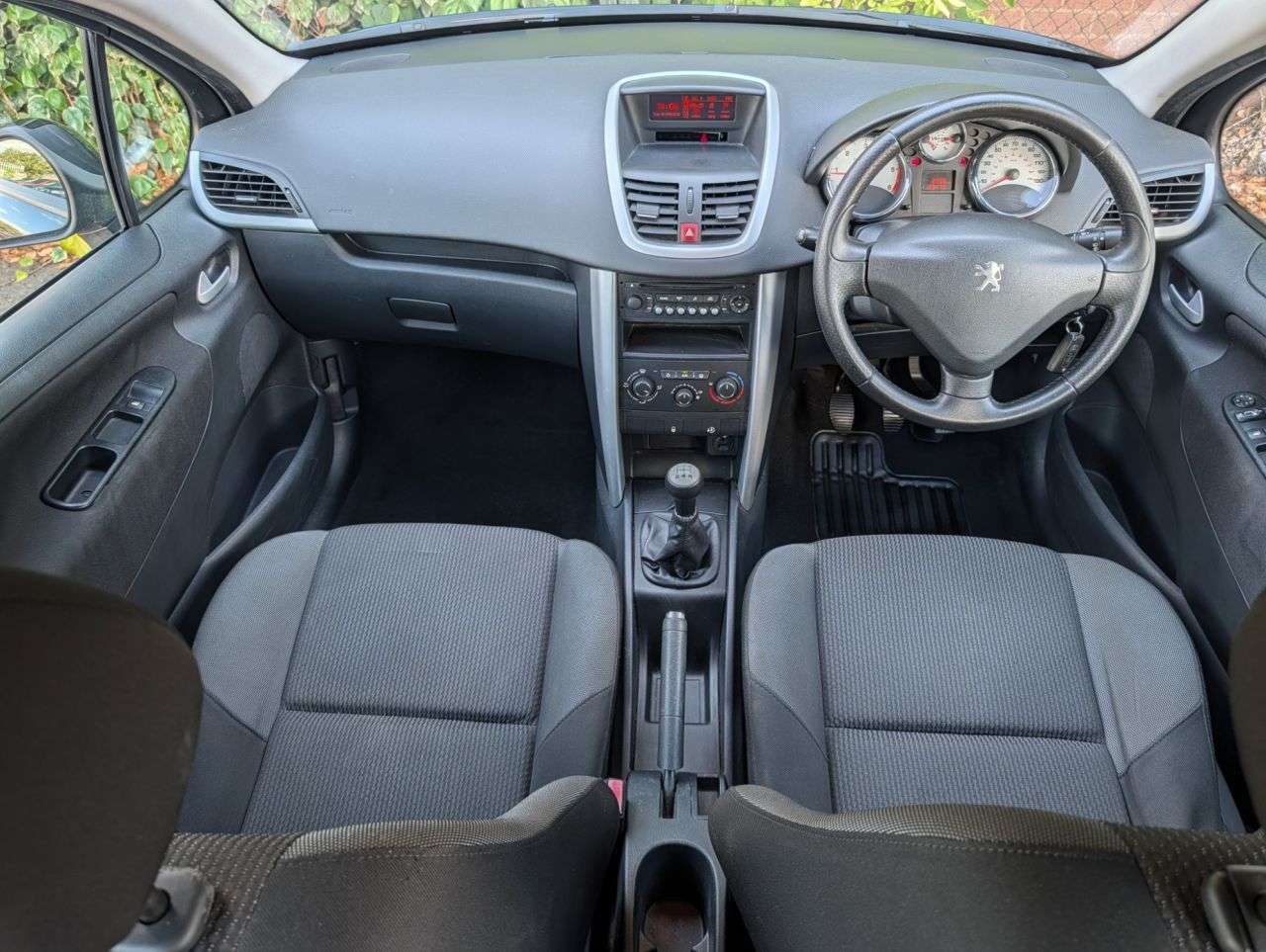 2012 PEUGEOT 207 SW 2012 PEUGEOT 207 SW