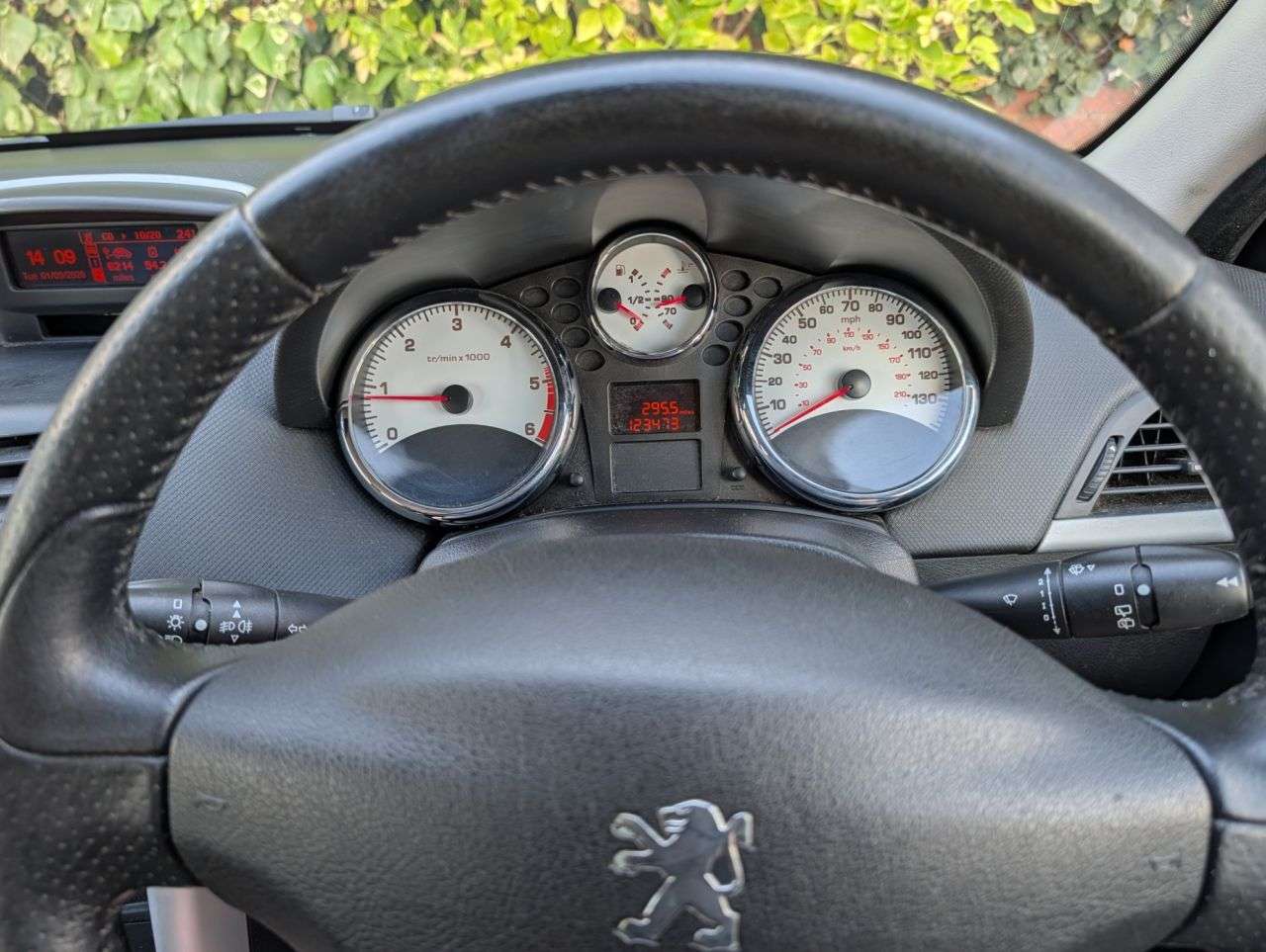 2012 PEUGEOT 207 SW 2012 PEUGEOT 207 SW