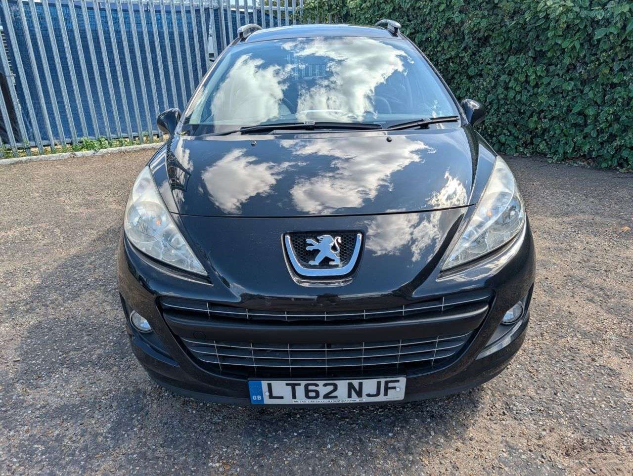 A 2012 PEUGEOT 207 SW 1.6 HDi Active Estate 5dr Diesel Manual Euro 5 (92 ps) Recent Service+Tyres A 2012 PEUGEOT 207 SW 1.6 HDi Active Estate 5dr Diesel Manual Euro 5 (92 ps) Recent Service+Tyres