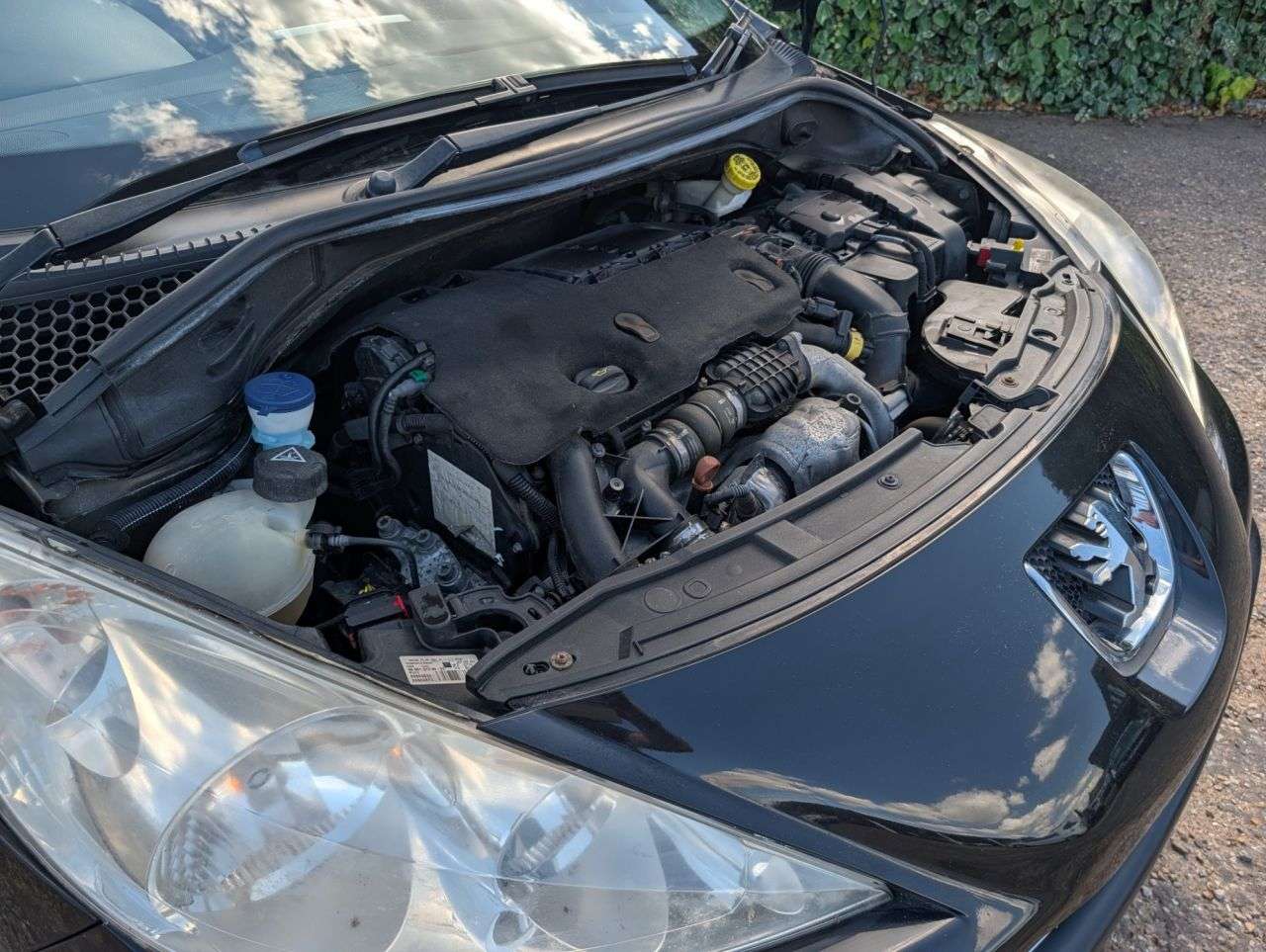 2012 PEUGEOT 207 SW 2012 PEUGEOT 207 SW