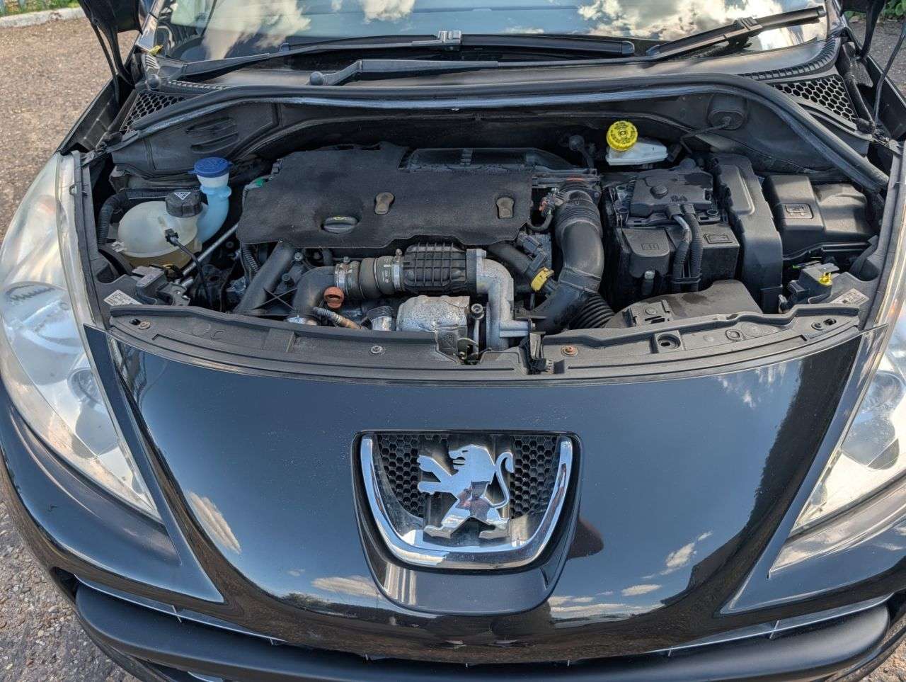 2012 PEUGEOT 207 SW 2012 PEUGEOT 207 SW