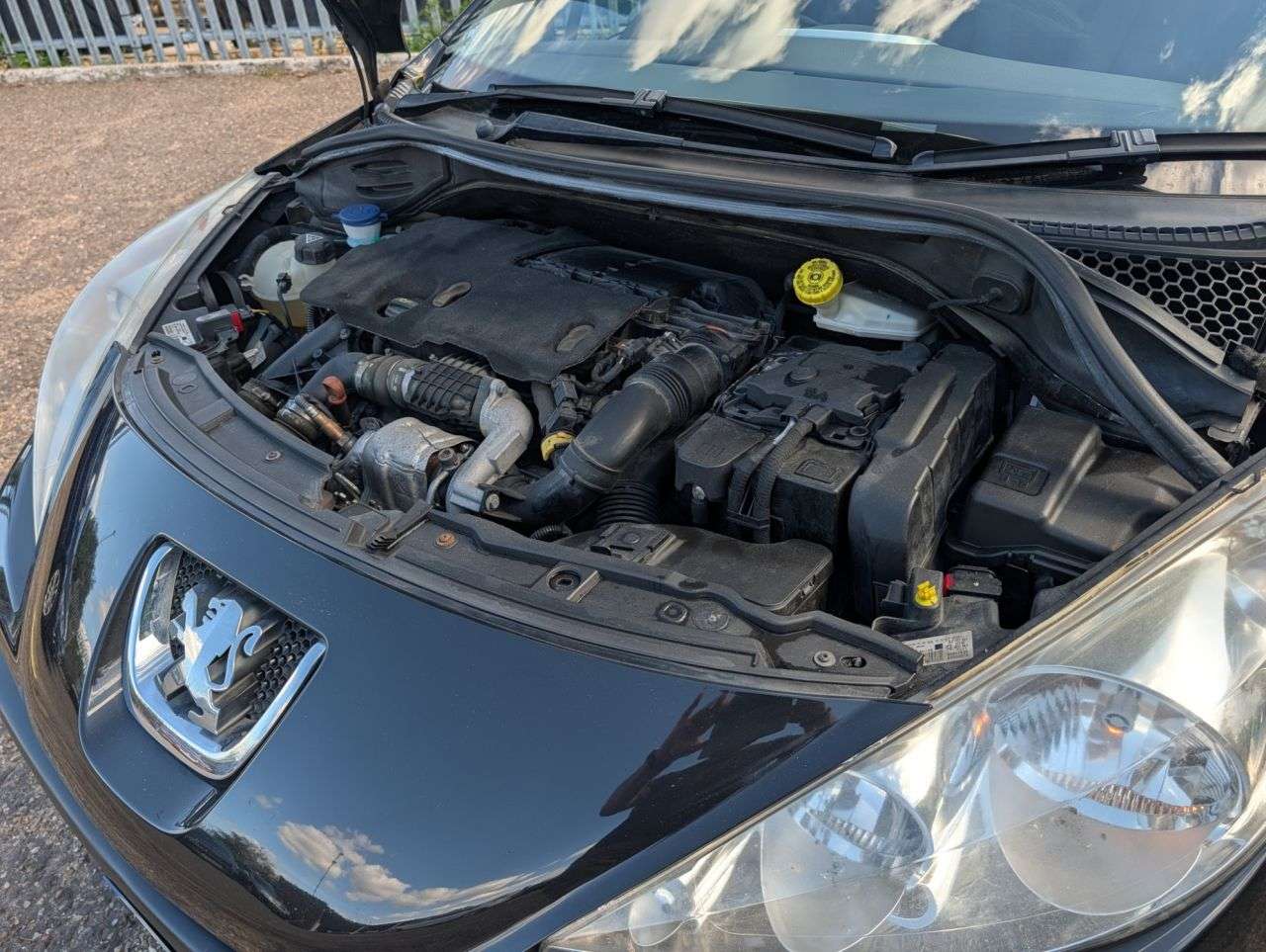 2012 PEUGEOT 207 SW 2012 PEUGEOT 207 SW