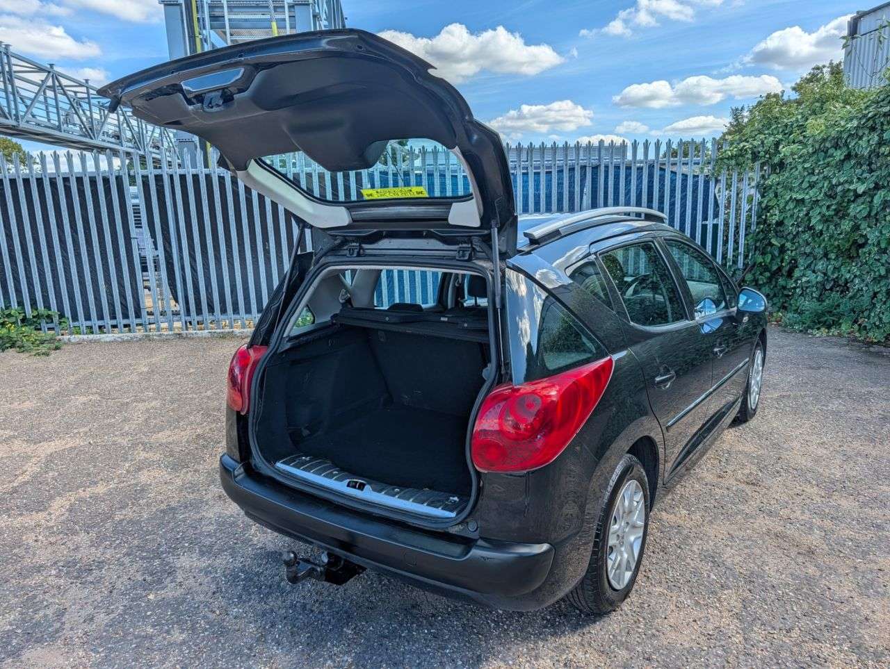 2012 PEUGEOT 207 SW 2012 PEUGEOT 207 SW