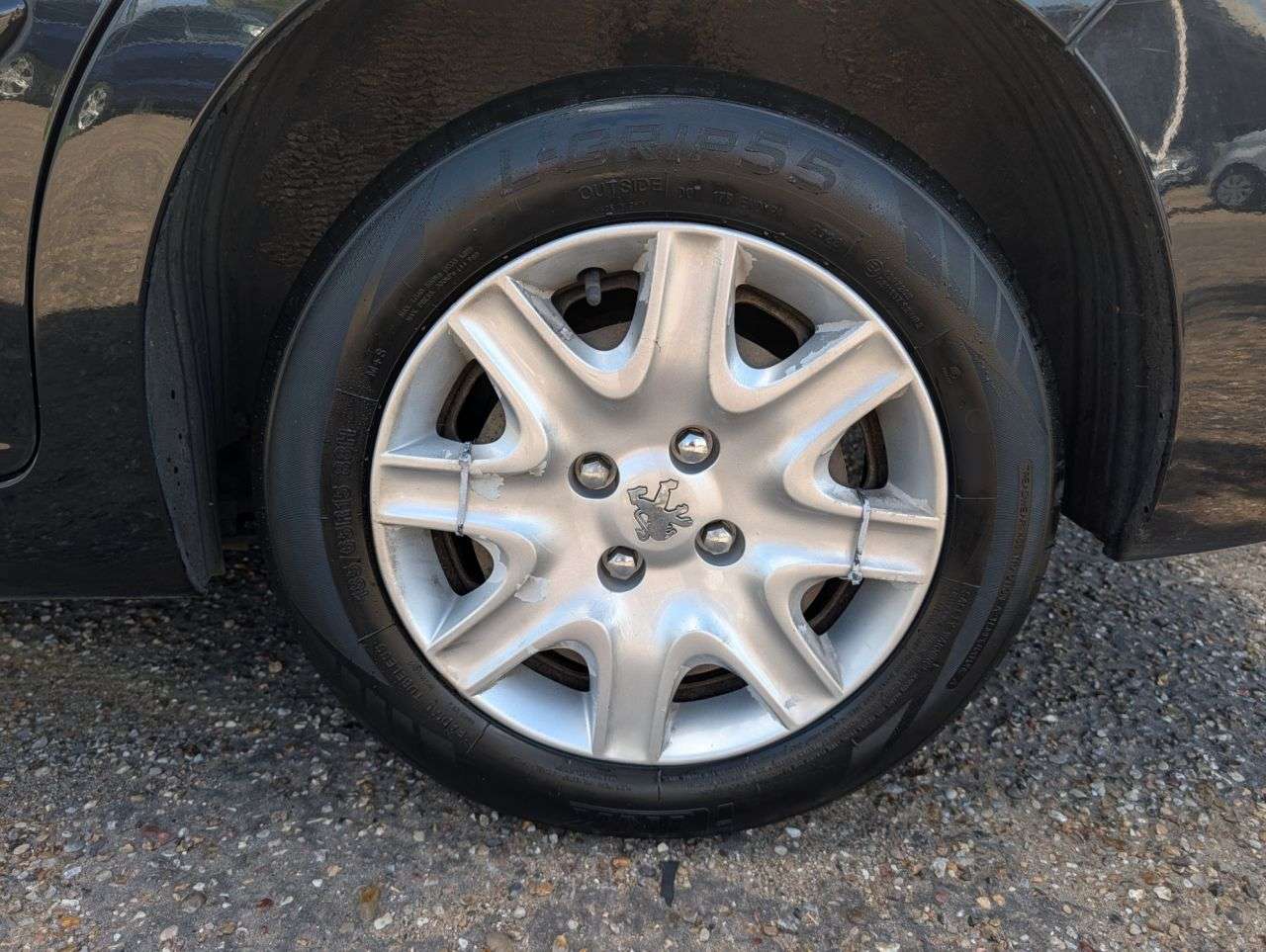 2012 PEUGEOT 207 SW 2012 PEUGEOT 207 SW