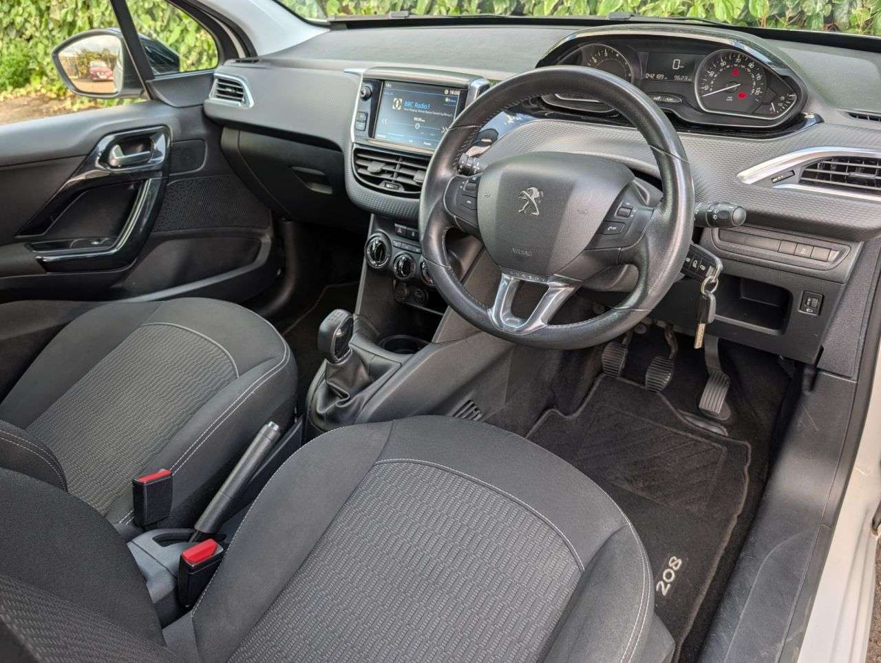2017 PEUGEOT 208 2017 PEUGEOT 208