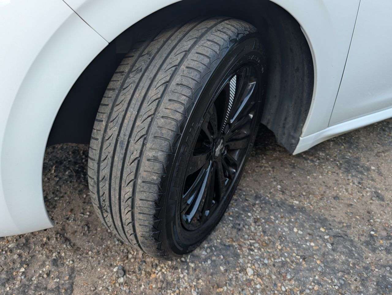 2017 PEUGEOT 208 2017 PEUGEOT 208