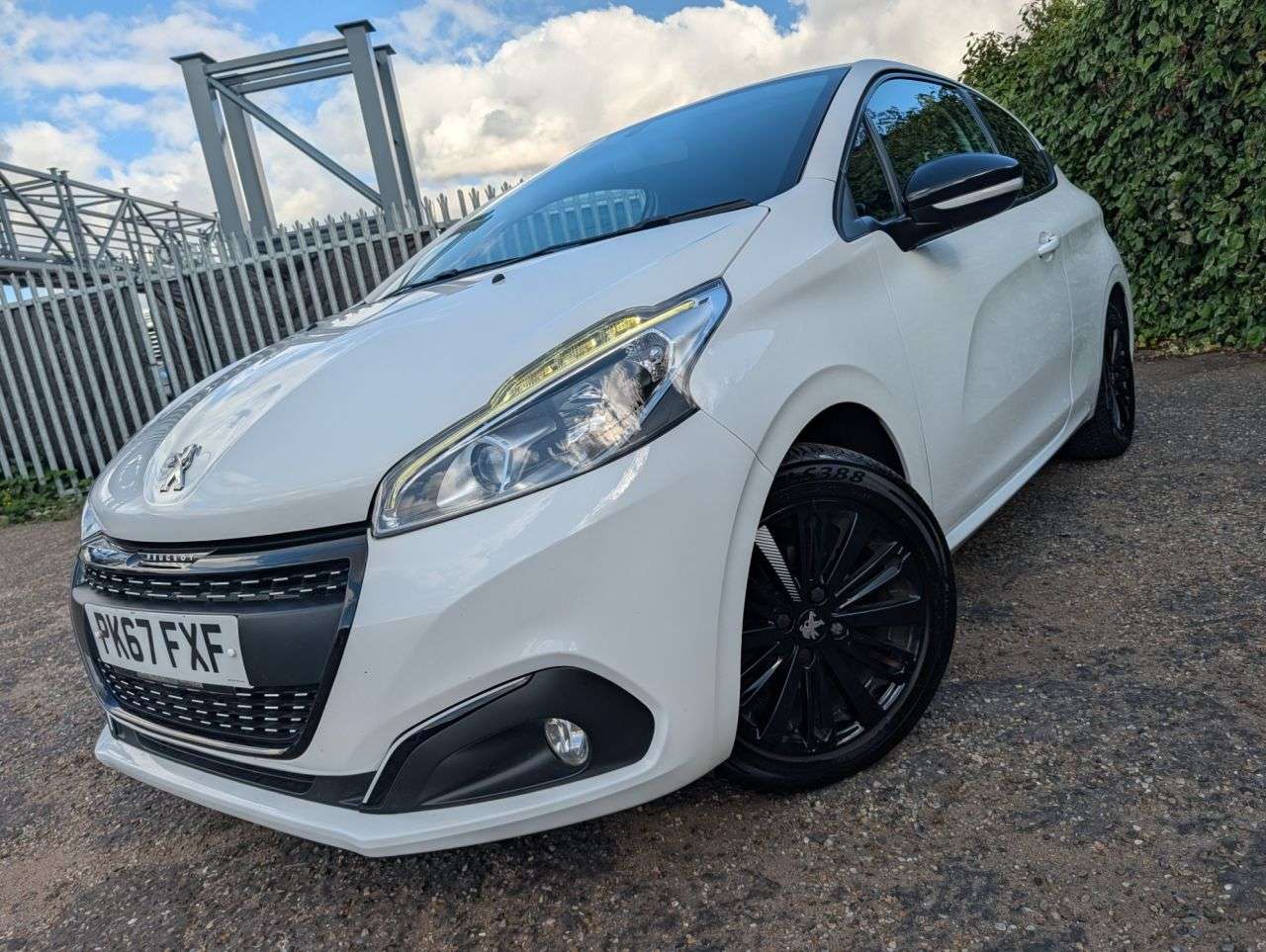 2017 PEUGEOT 208 2017 PEUGEOT 208