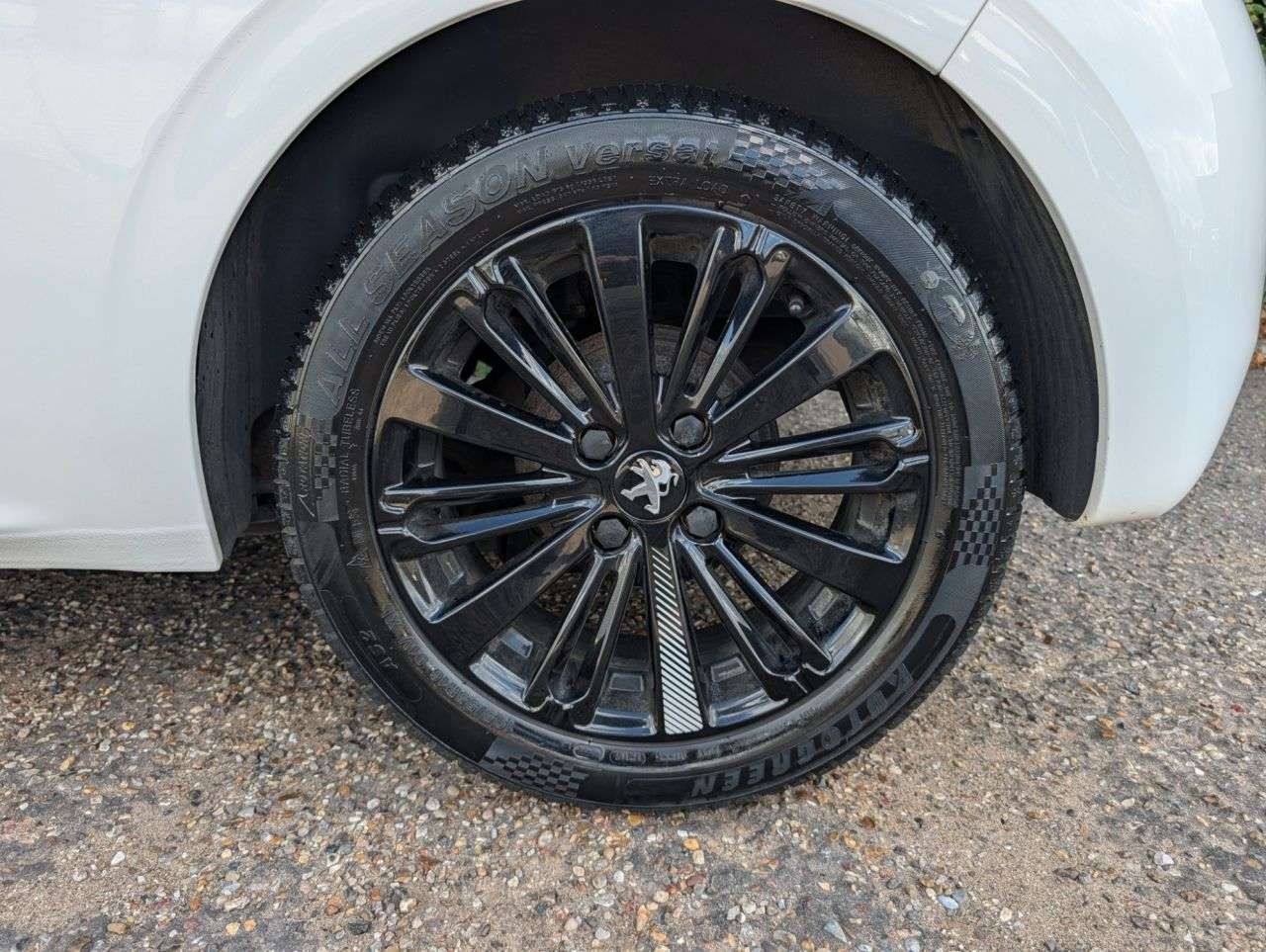 2017 PEUGEOT 208 2017 PEUGEOT 208