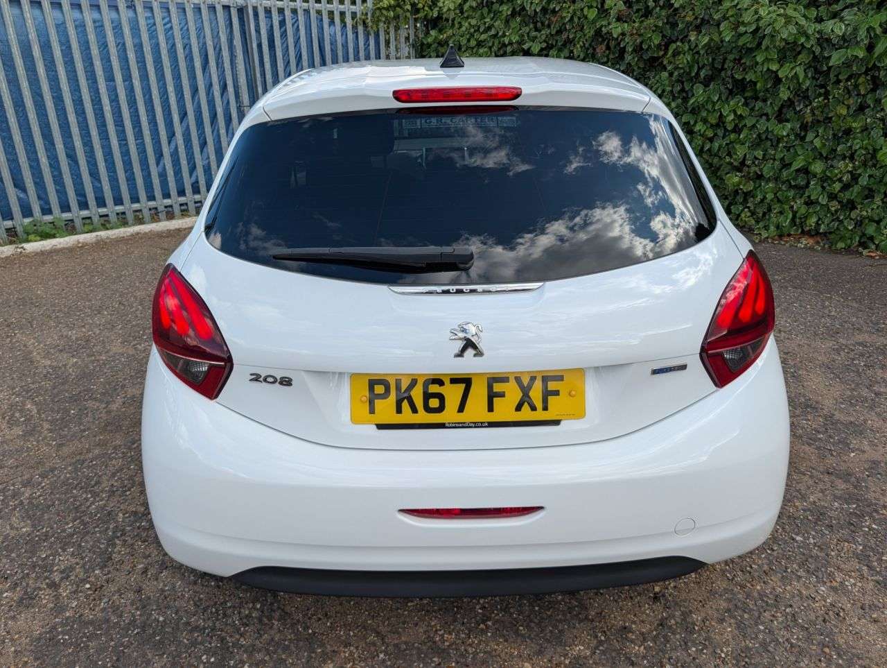 2017 PEUGEOT 208 2017 PEUGEOT 208