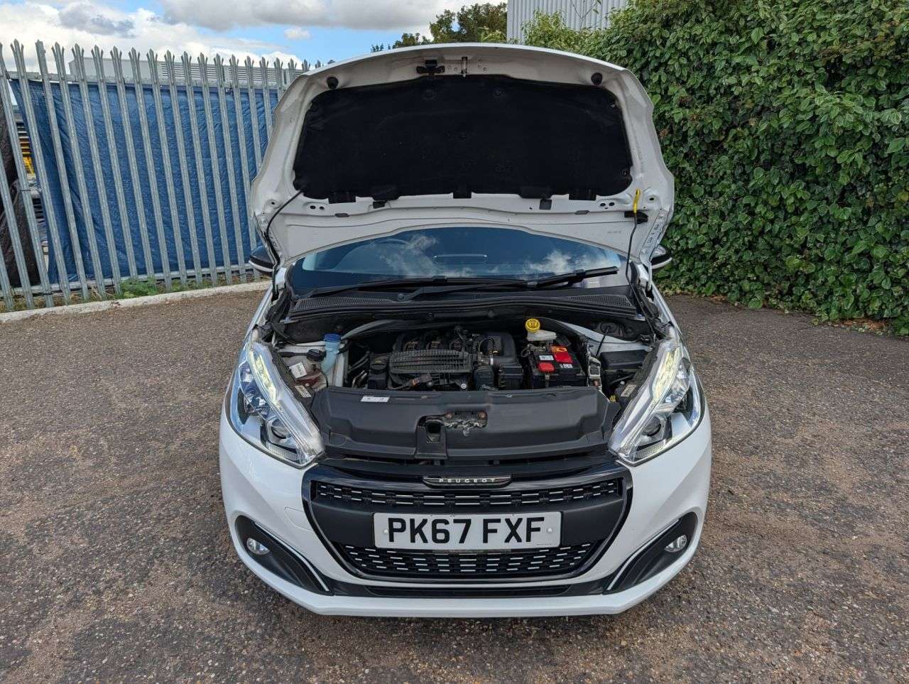 2017 PEUGEOT 208 2017 PEUGEOT 208