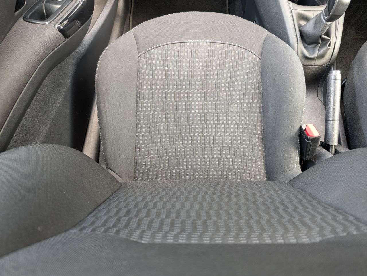 2017 PEUGEOT 208 2017 PEUGEOT 208