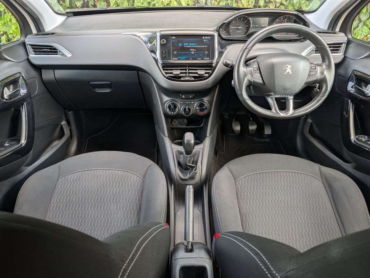 2017 PEUGEOT 208 2017 PEUGEOT 208