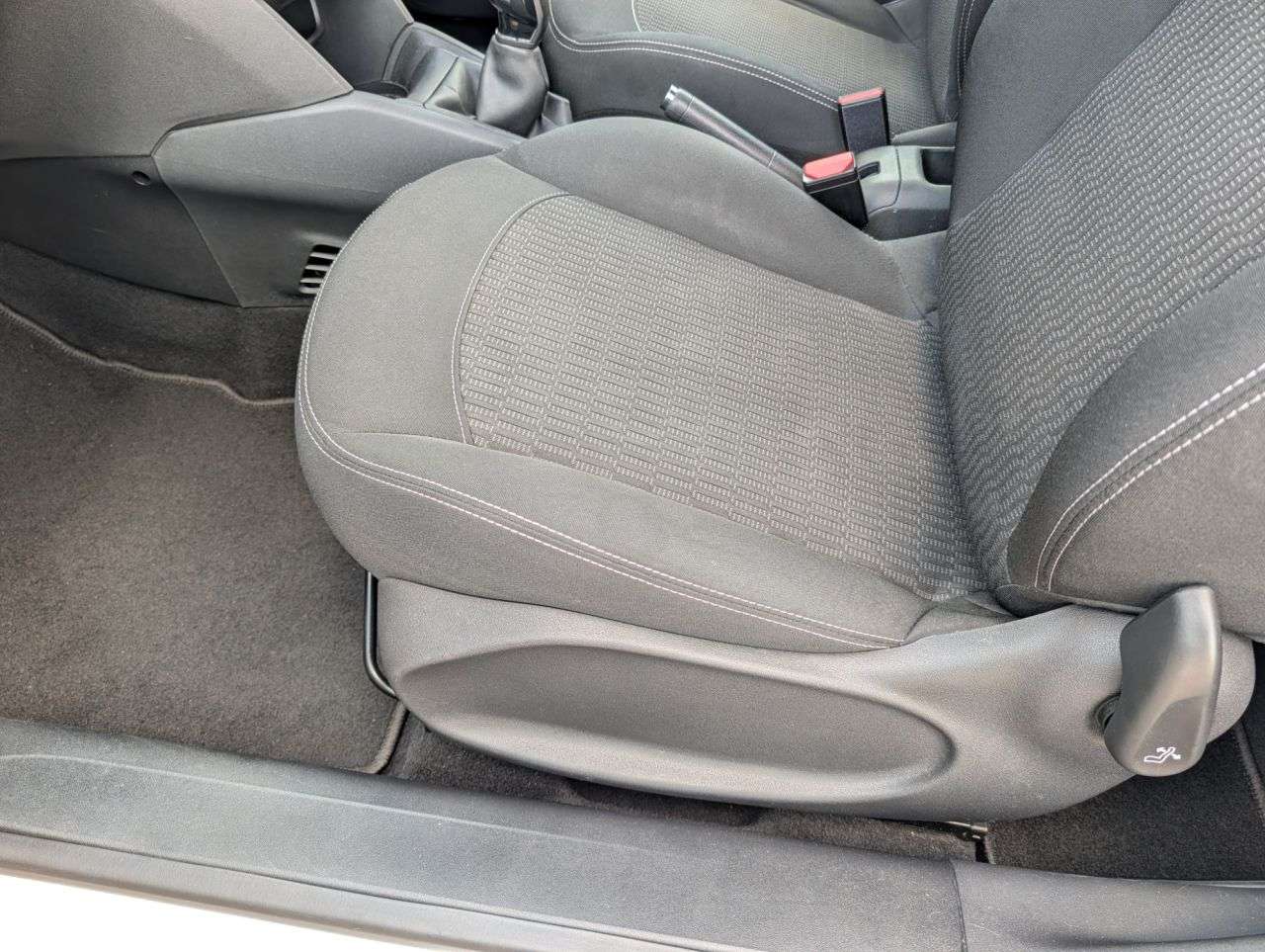 2017 PEUGEOT 208 2017 PEUGEOT 208