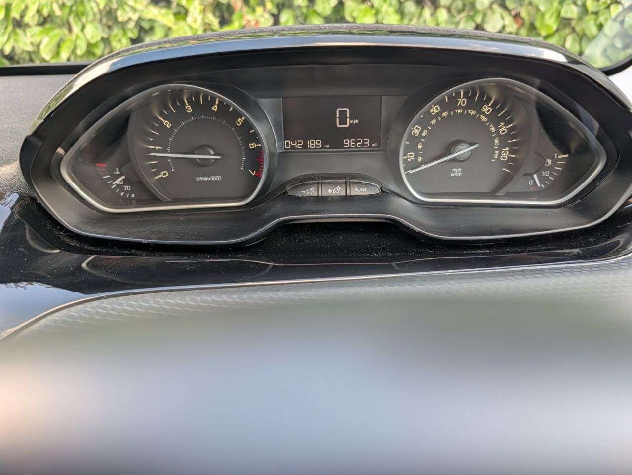 2017 PEUGEOT 208 2017 PEUGEOT 208