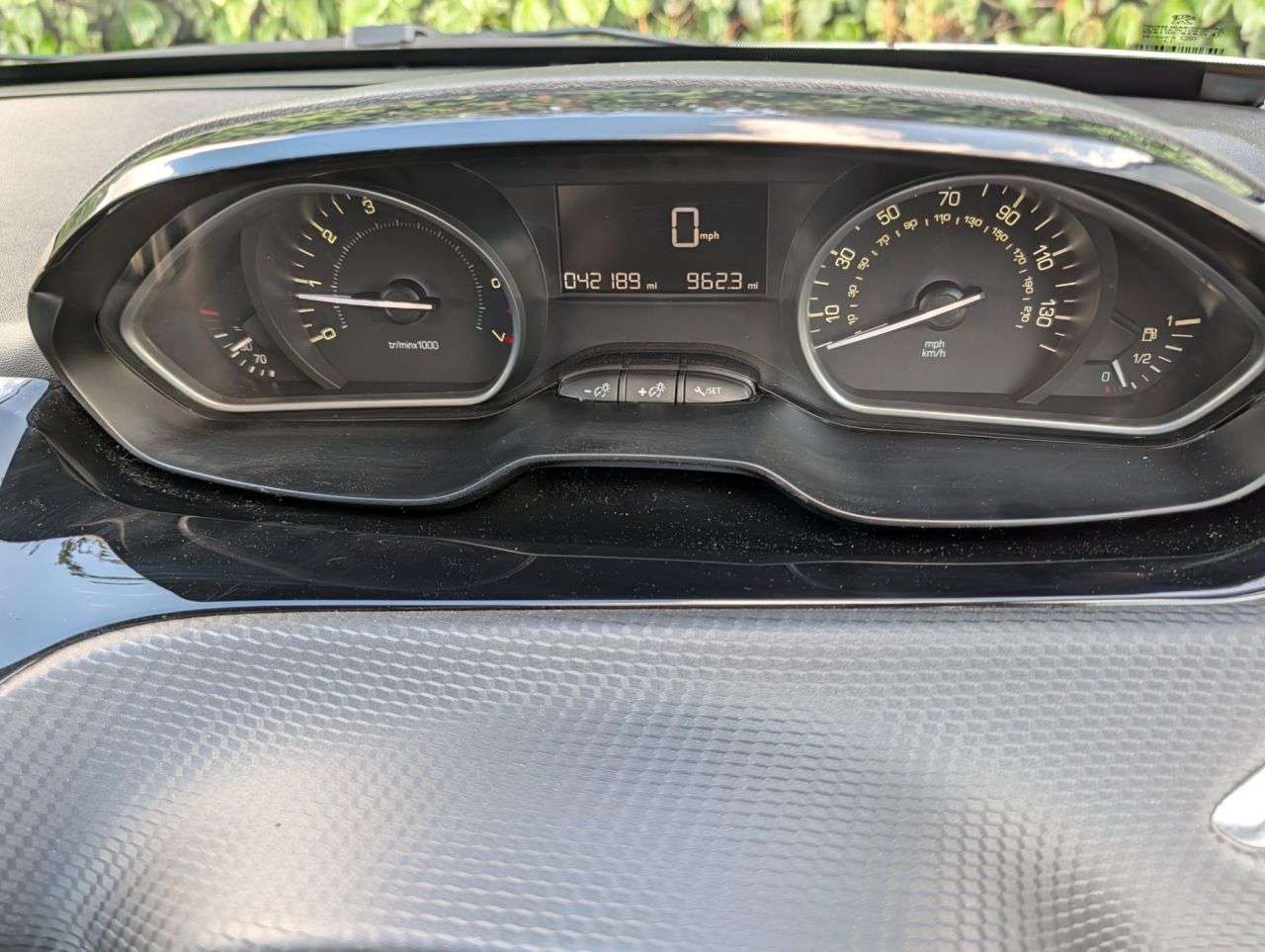2017 PEUGEOT 208 2017 PEUGEOT 208