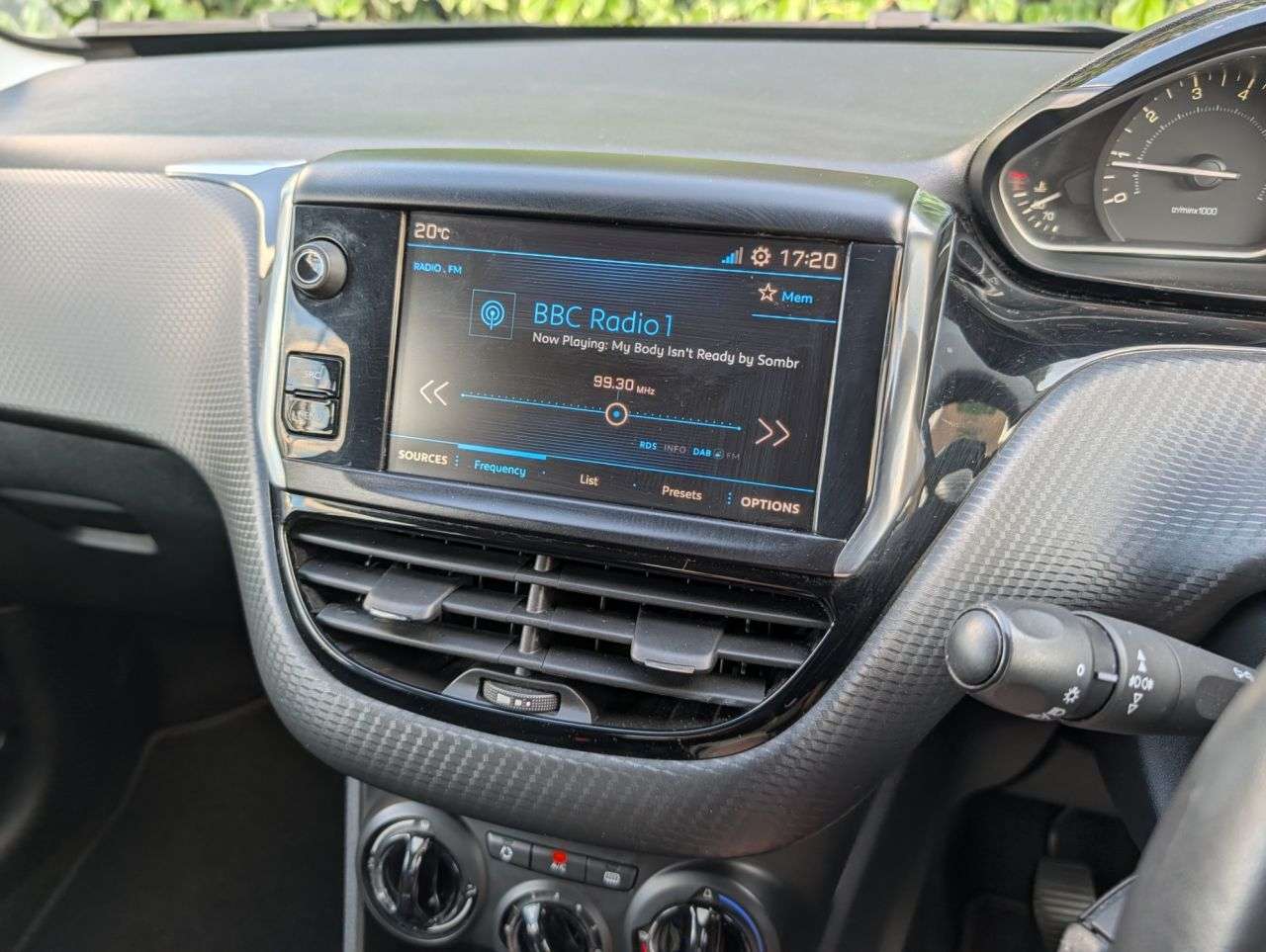 2017 PEUGEOT 208 2017 PEUGEOT 208