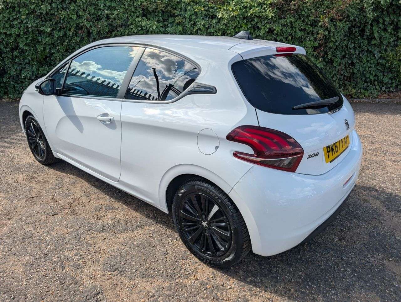 2017 PEUGEOT 208 2017 PEUGEOT 208