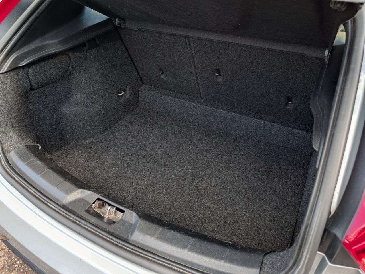 2015 VOLVO V40 2015 VOLVO V40
