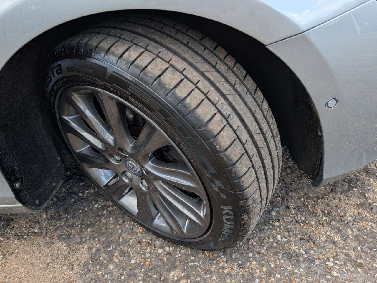 2015 VOLVO V40 2015 VOLVO V40