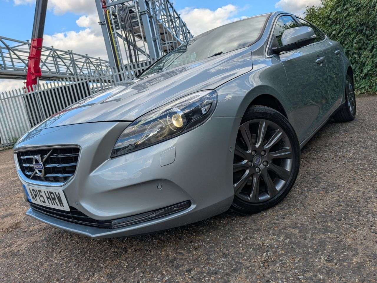 2015 VOLVO V40 2015 VOLVO V40