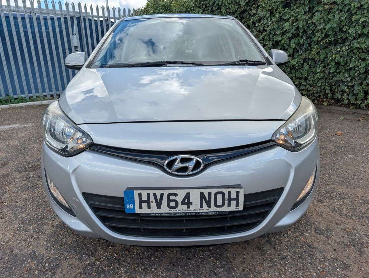 A 2014 HYUNDAI I20 1.2 Active Hatchback 5dr Petrol Manual Euro 5 (85 bhp) Ideal 1st Car Ultra A 2014 HYUNDAI I20 1.2 Active Hatchback 5dr Petrol Manual Euro 5 (85 bhp) Ideal 1st Car Ultra