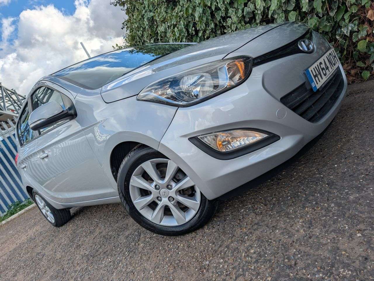 A 2014 HYUNDAI I20 1.2 Active Hatchback 5dr Petrol Manual Euro 5 (85 bhp) Ideal 1st Car Ultra A 2014 HYUNDAI I20 1.2 Active Hatchback 5dr Petrol Manual Euro 5 (85 bhp) Ideal 1st Car Ultra