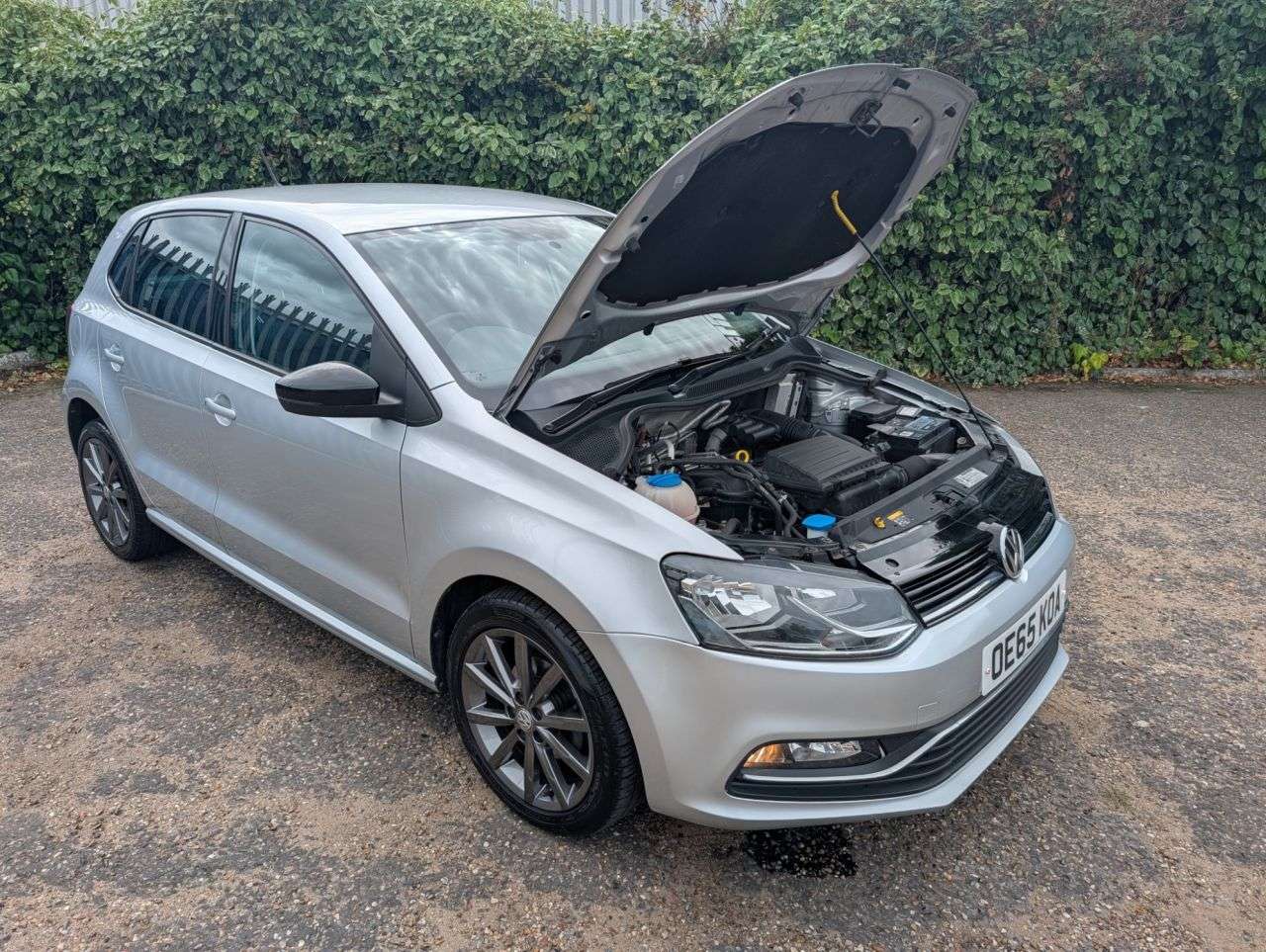 2015 VOLKSWAGEN POLO 2015 VOLKSWAGEN POLO