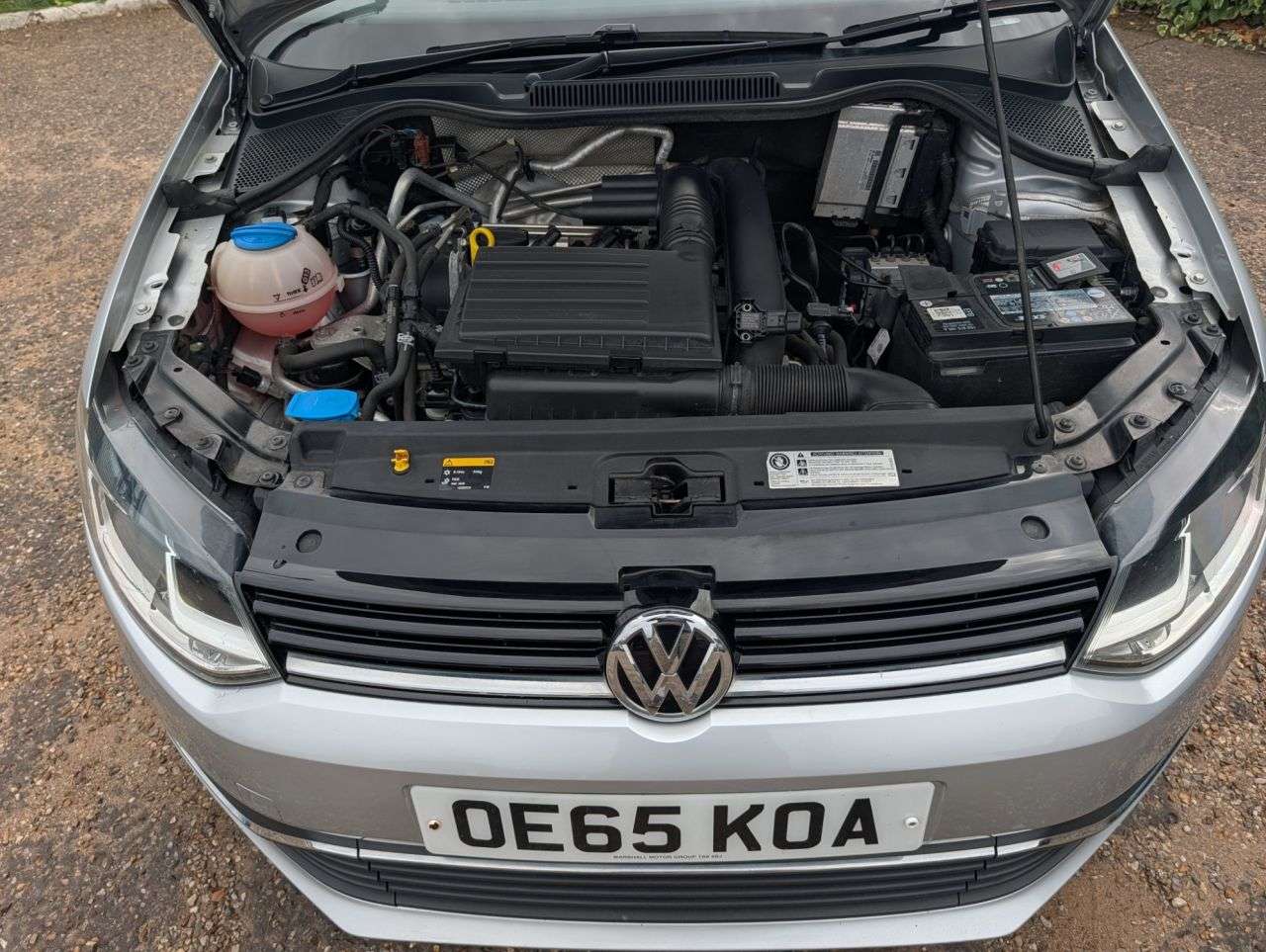2015 VOLKSWAGEN POLO 2015 VOLKSWAGEN POLO