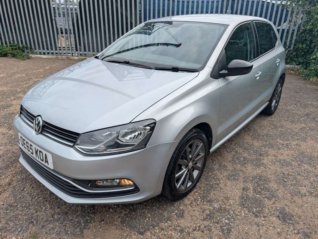 2015 VOLKSWAGEN POLO 2015 VOLKSWAGEN POLO