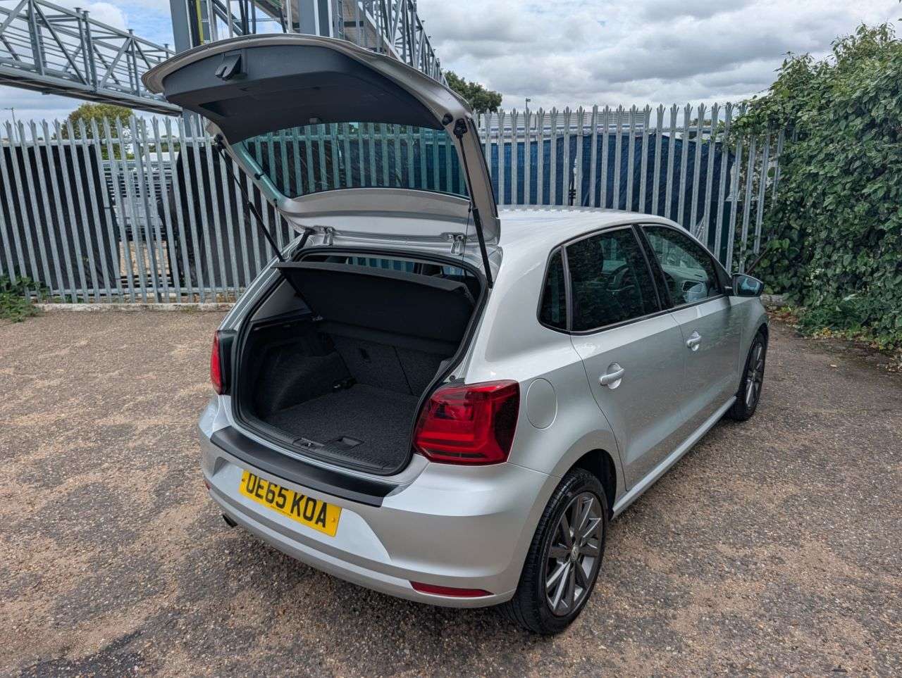 2015 VOLKSWAGEN POLO 2015 VOLKSWAGEN POLO
