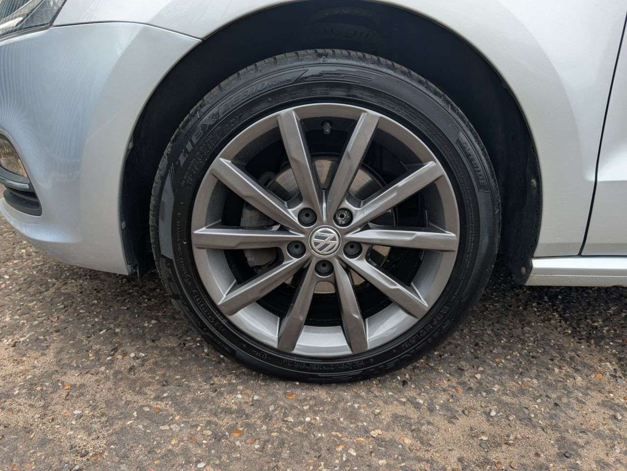 2015 VOLKSWAGEN POLO 2015 VOLKSWAGEN POLO