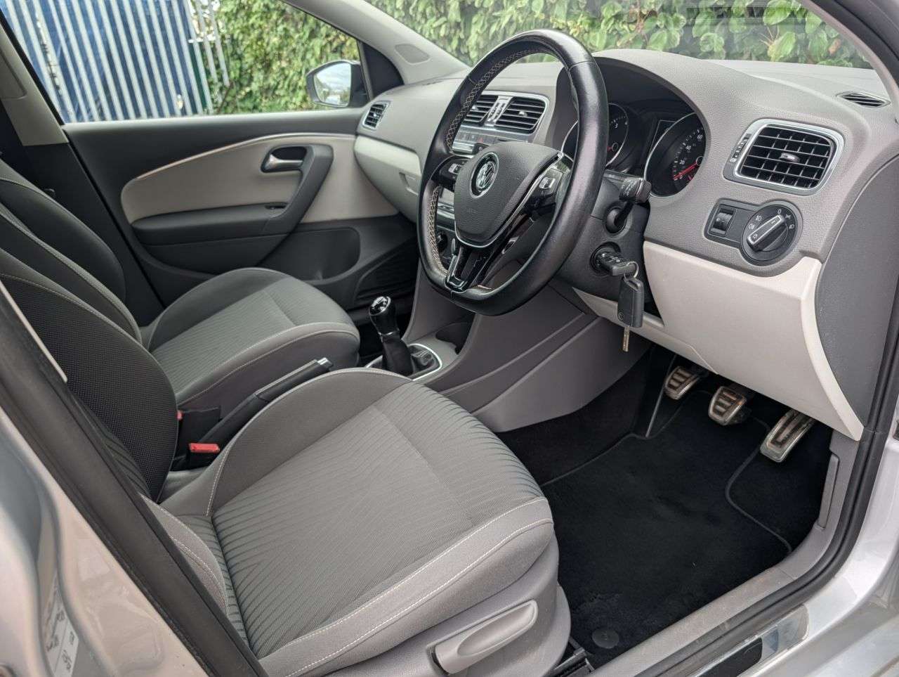 2015 VOLKSWAGEN POLO 2015 VOLKSWAGEN POLO