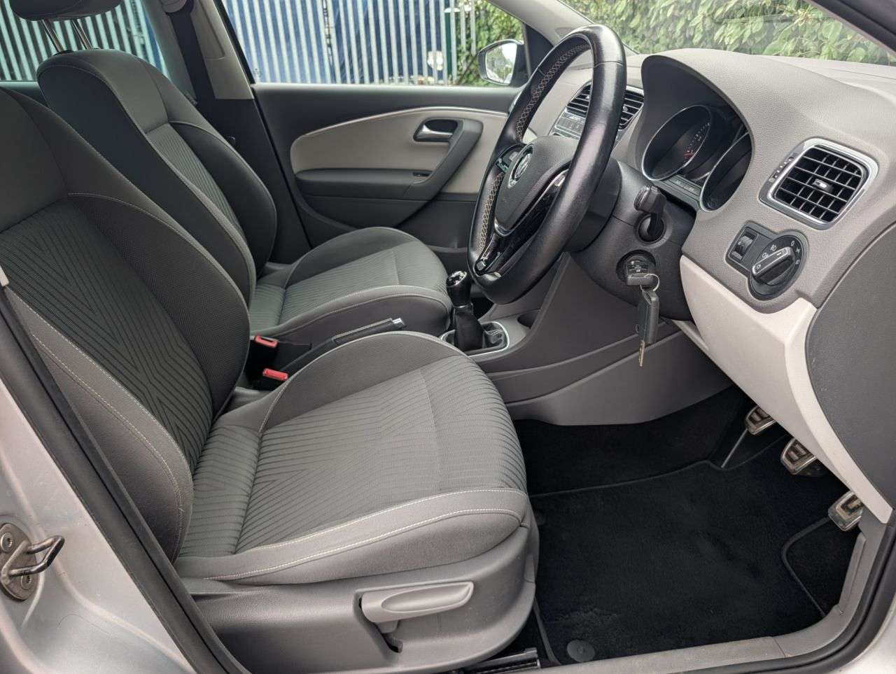 2015 VOLKSWAGEN POLO 2015 VOLKSWAGEN POLO
