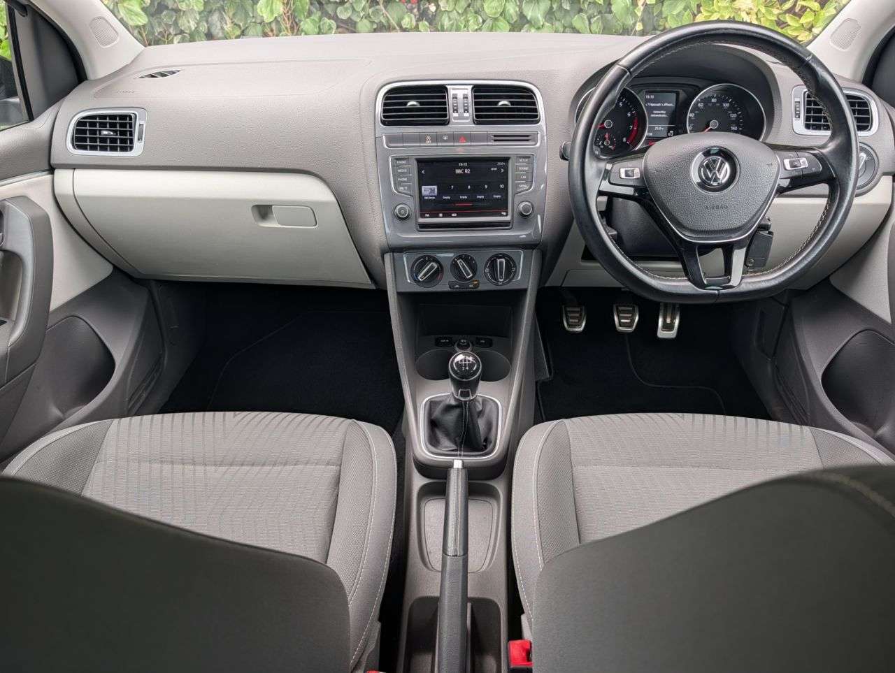 2015 VOLKSWAGEN POLO 2015 VOLKSWAGEN POLO