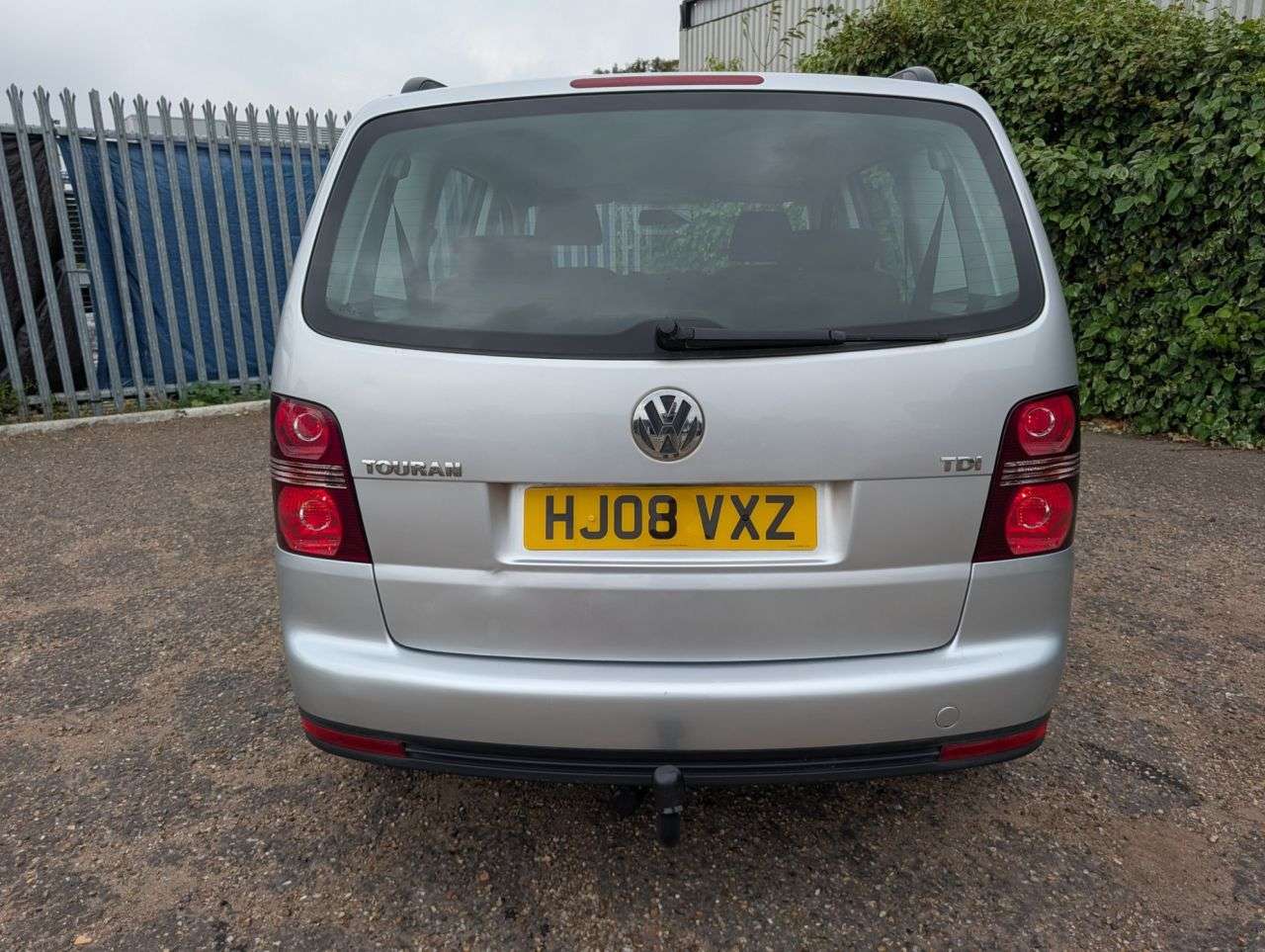A 2008 VOLKSWAGEN TOURAN 1.9 TDI S MPV 5dr Diesel Manual (7 Seats) (157 g/km, 89 bhp) Full History N A 2008 VOLKSWAGEN TOURAN 1.9 TDI S MPV 5dr Diesel Manual (7 Seats) (157 g/km, 89 bhp) Full History N