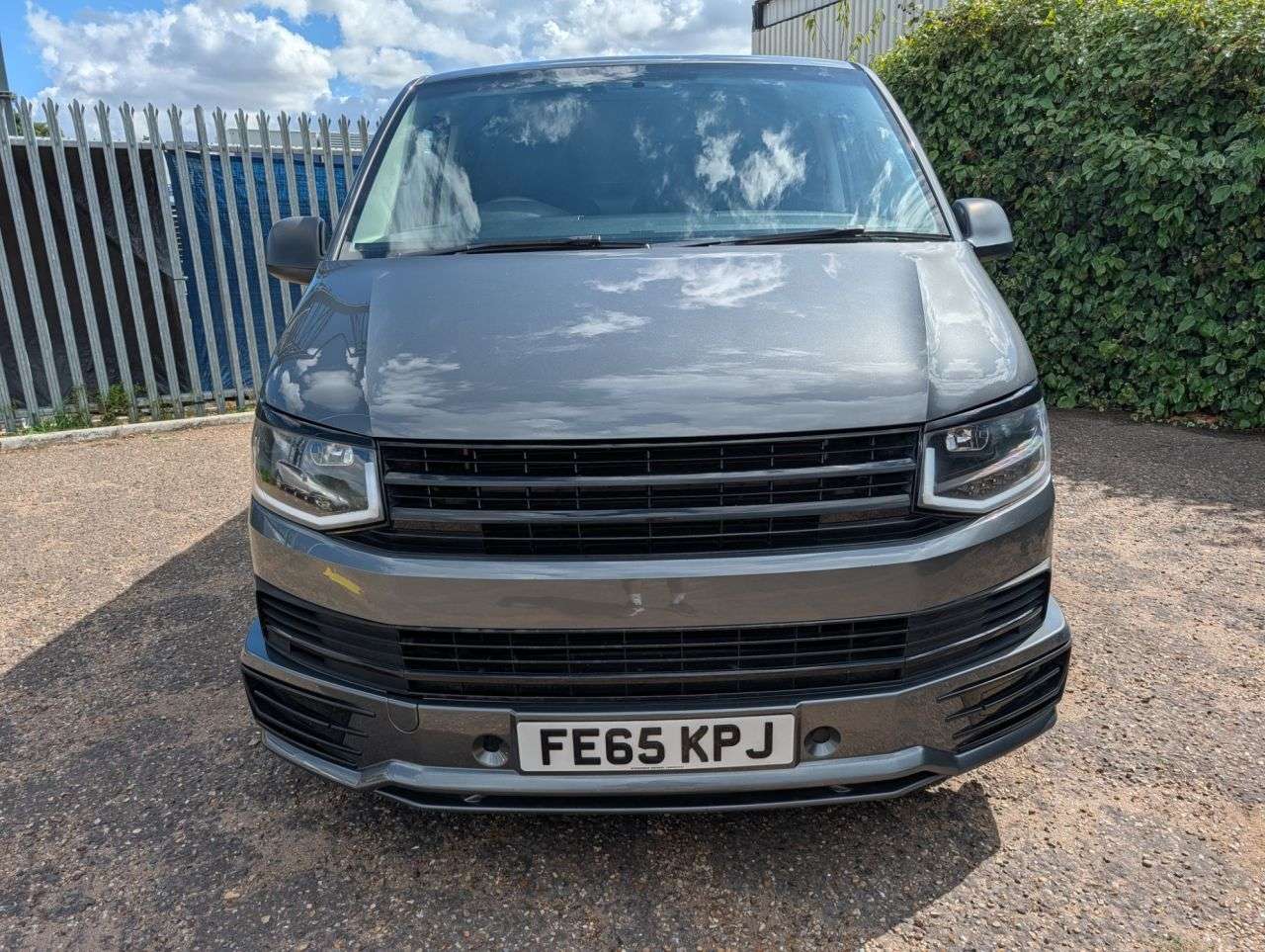 A 2015 VOLKSWAGEN TRANSPORTER 2.0 TDI T28 BlueMotion Tech Trendline Panel Van 5dr Diesel Manual FWD SWB E A 2015 VOLKSWAGEN TRANSPORTER 2.0 TDI T28 BlueMotion Tech Trendline Panel Van 5dr Diesel Manual FWD SWB E