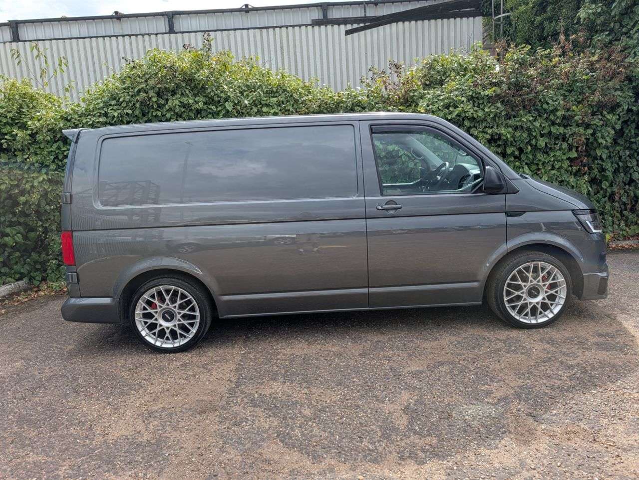 A 2015 VOLKSWAGEN TRANSPORTER 2.0 TDI T28 BlueMotion Tech Trendline Panel Van 5dr Diesel Manual FWD SWB E A 2015 VOLKSWAGEN TRANSPORTER 2.0 TDI T28 BlueMotion Tech Trendline Panel Van 5dr Diesel Manual FWD SWB E