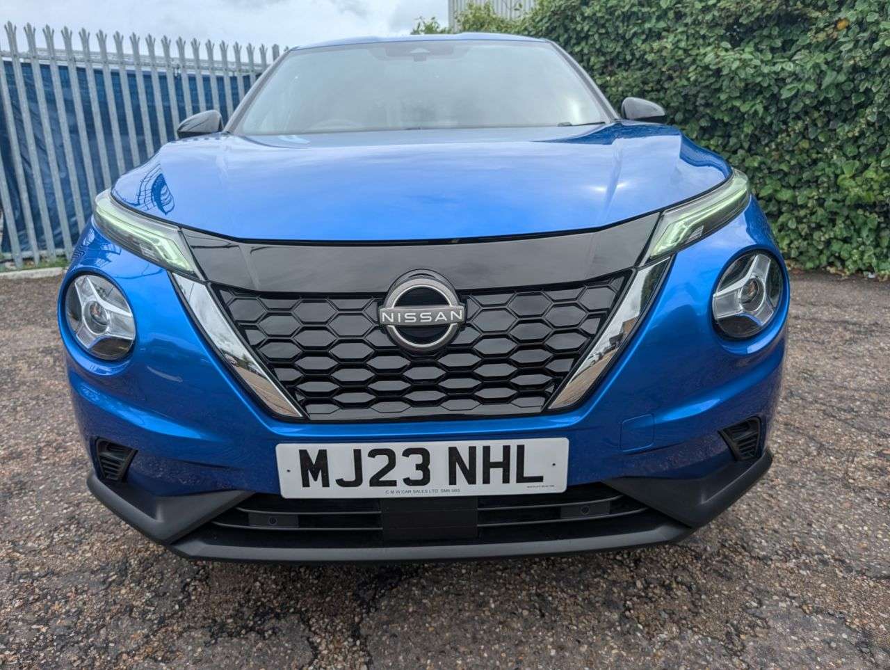 A 2023 NISSAN JUKE 1.6 N-Connecta SUV 5dr Petrol Hybrid Auto Euro 6 (143 ps) LowMiles FullHist A 2023 NISSAN JUKE 1.6 N-Connecta SUV 5dr Petrol Hybrid Auto Euro 6 (143 ps) LowMiles FullHist