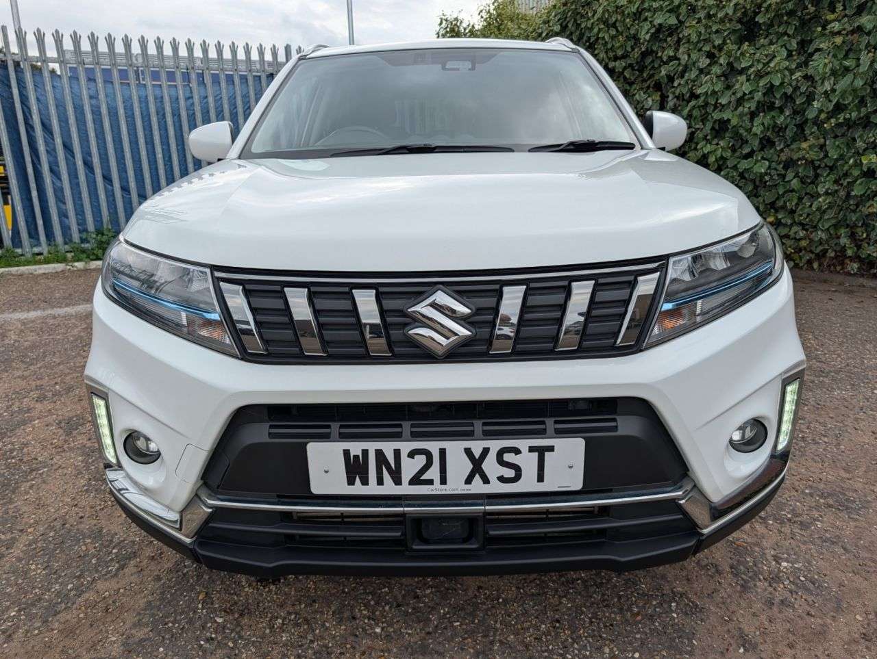 A 2021 SUZUKI VITARA 1.4 Boosterjet MHEV SZ-T SUV 5dr Petrol Hybrid Auto Euro 6 (s/s) (129 ps) 2 A 2021 SUZUKI VITARA 1.4 Boosterjet MHEV SZ-T SUV 5dr Petrol Hybrid Auto Euro 6 (s/s) (129 ps) 2