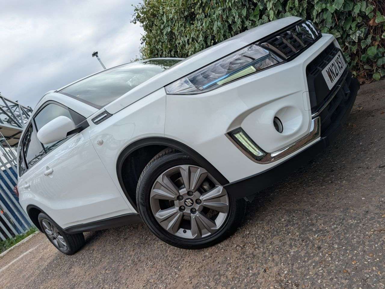 A 2021 SUZUKI VITARA 1.4 Boosterjet MHEV SZ-T SUV 5dr Petrol Hybrid Auto Euro 6 (s/s) (129 ps) 2 A 2021 SUZUKI VITARA 1.4 Boosterjet MHEV SZ-T SUV 5dr Petrol Hybrid Auto Euro 6 (s/s) (129 ps) 2