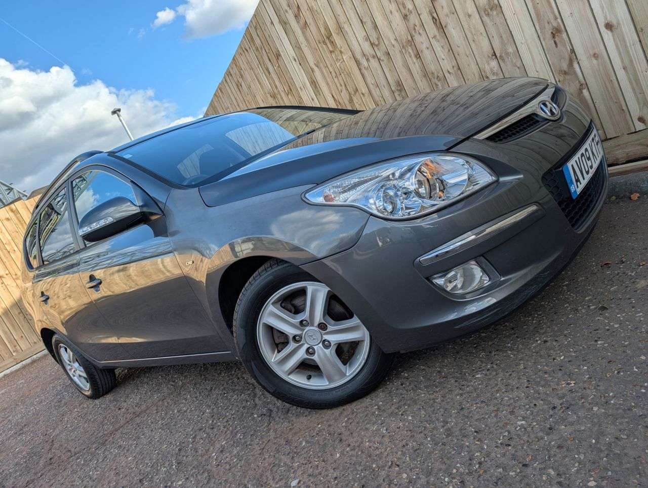 A 2009 HYUNDAI I30 1.6 CRDi Comfort Estate 5dr Diesel Manual Euro 4 (115 ps) Recent Service An A 2009 HYUNDAI I30 1.6 CRDi Comfort Estate 5dr Diesel Manual Euro 4 (115 ps) Recent Service An