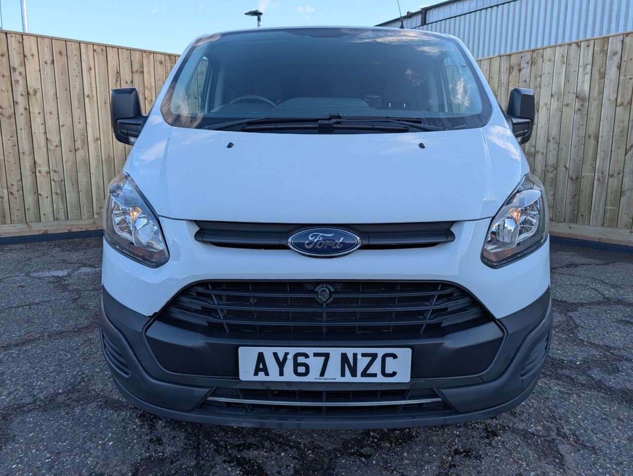 A 2017 FORD TRANSIT CUSTOM 2.0 TDCi 310 Panel Van 5dr Diesel Manual L2 H1 (157 g/km, 104 bhp) History A 2017 FORD TRANSIT CUSTOM 2.0 TDCi 310 Panel Van 5dr Diesel Manual L2 H1 (157 g/km, 104 bhp) History