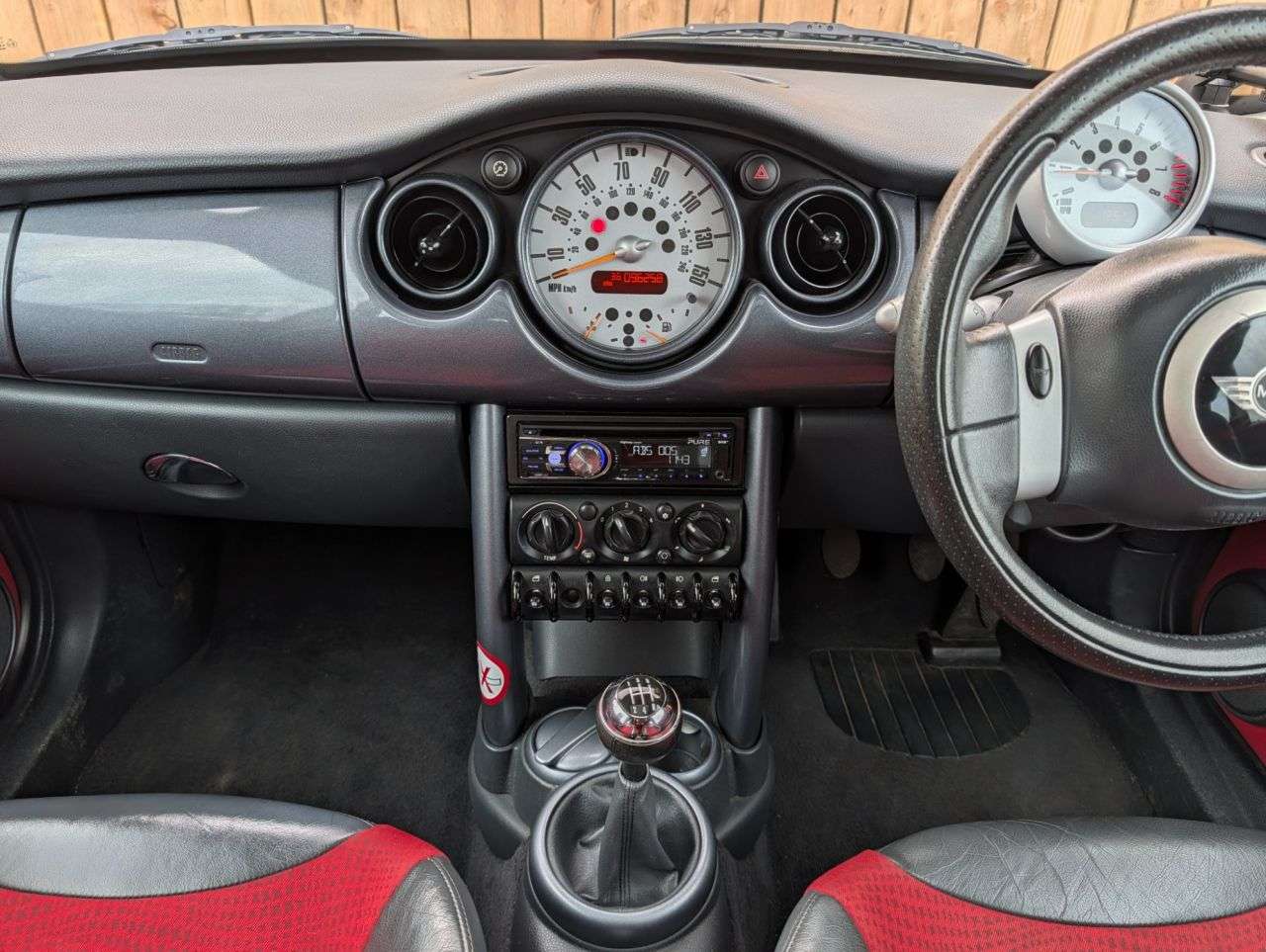 2003 MINI HATCH 2003 MINI HATCH