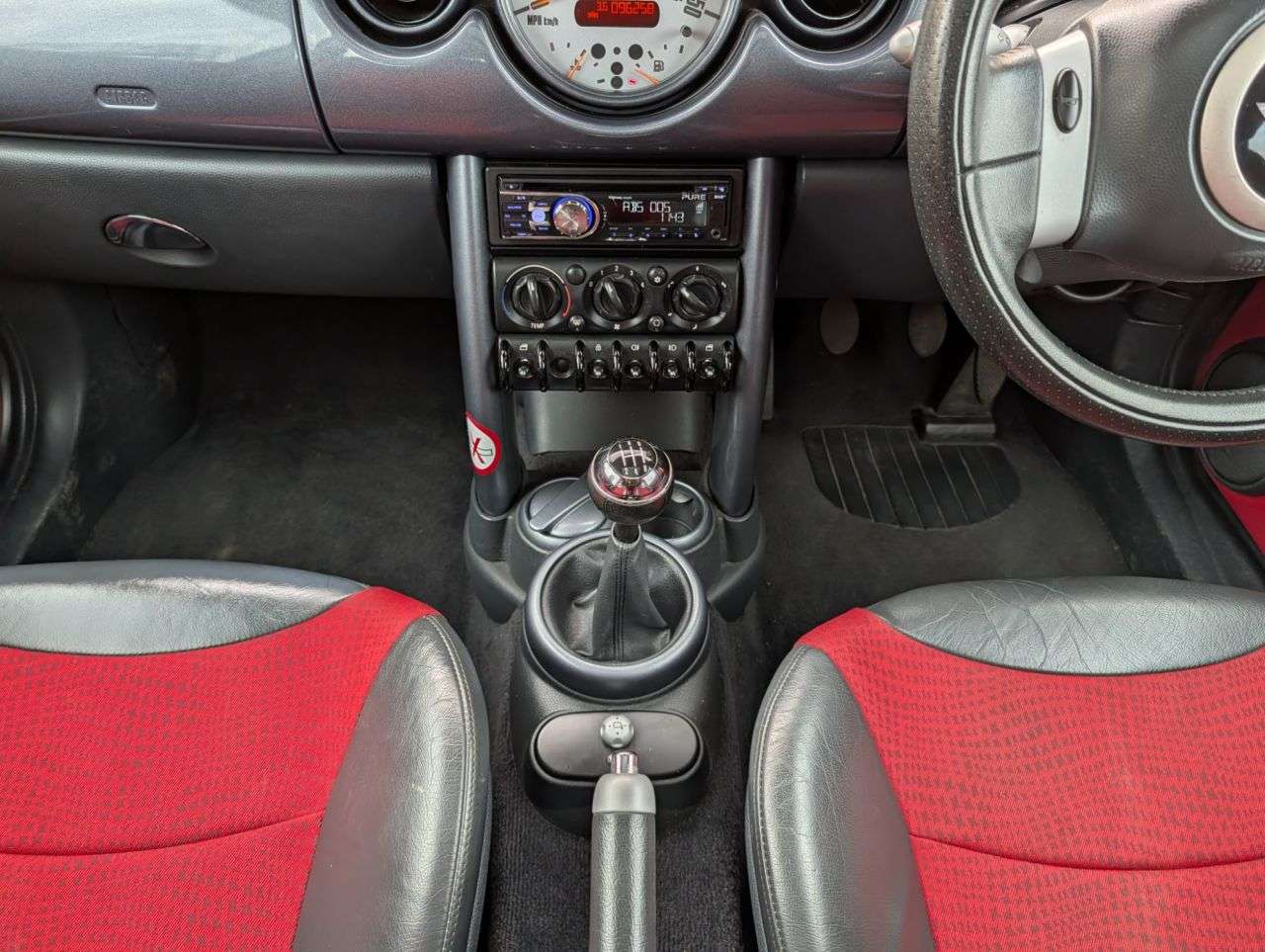 2003 MINI HATCH 2003 MINI HATCH
